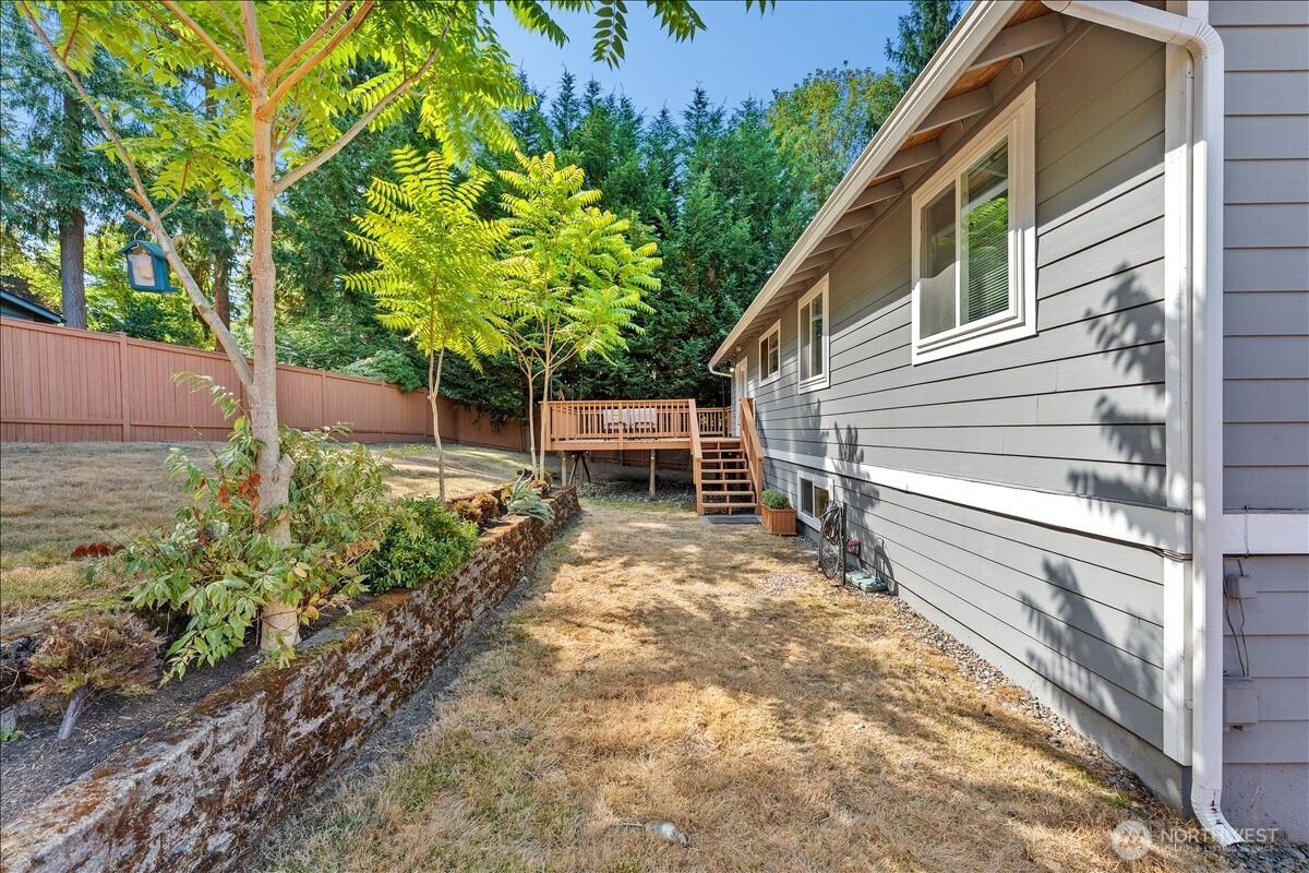 9210 166th Place Property Photo 27