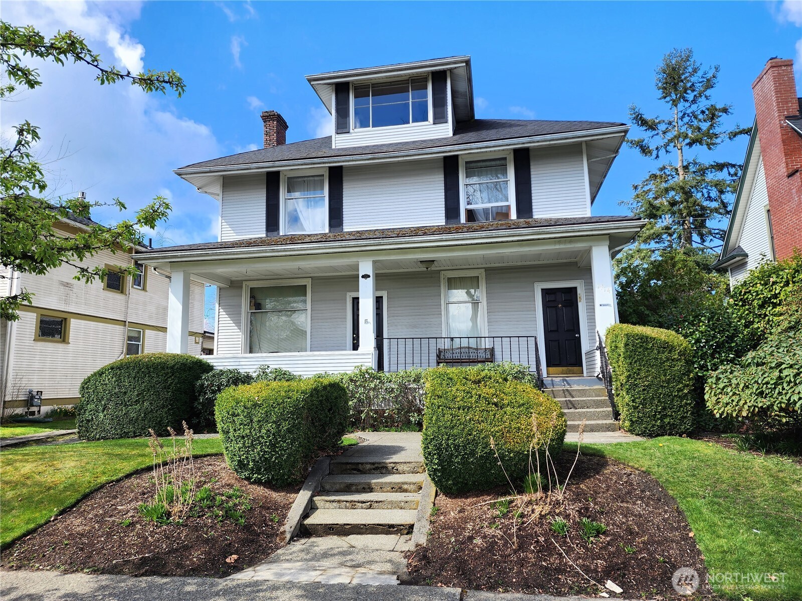 1714 Colby Avenue 2 Property Photo 1