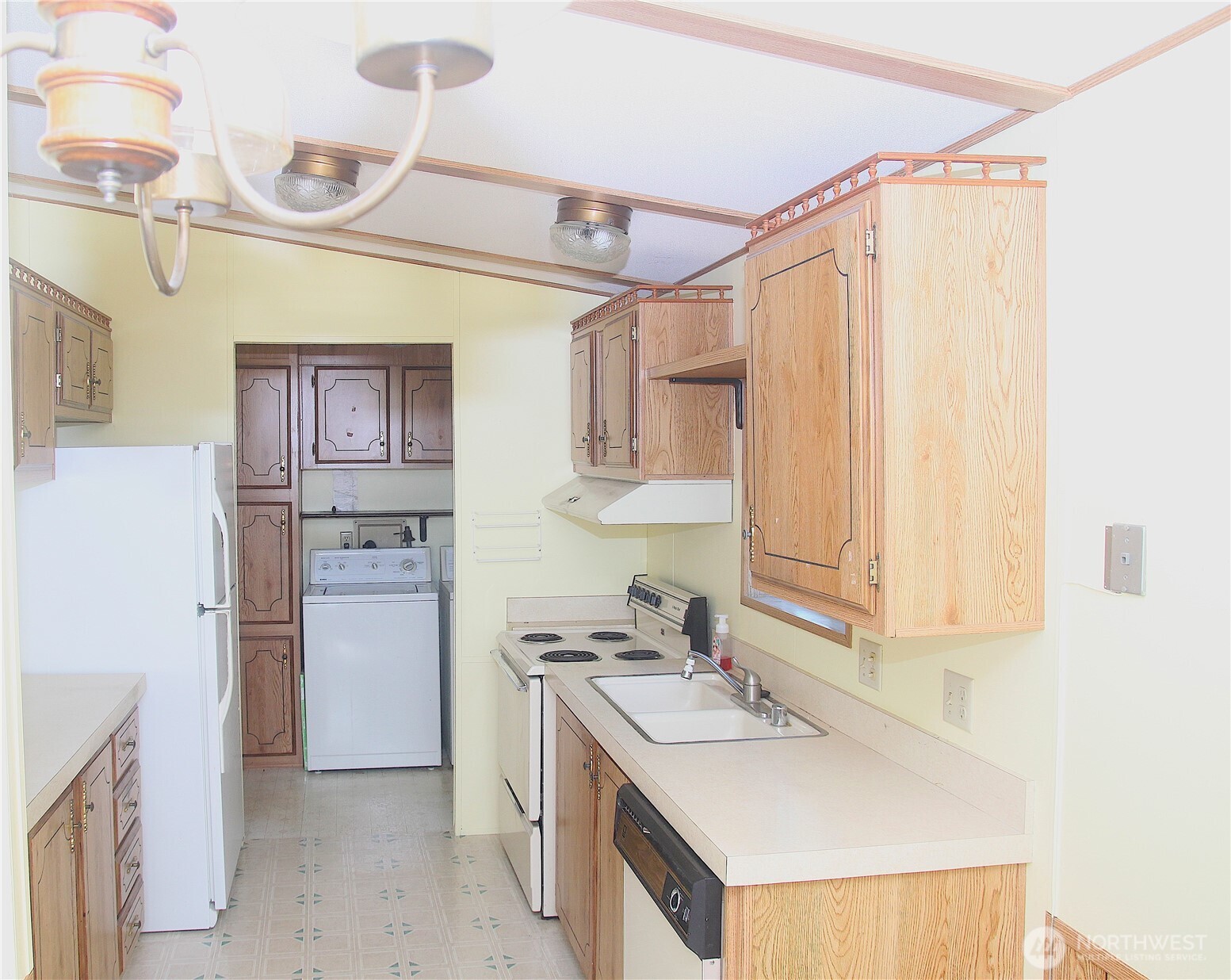 102 Sereno Circle Drive Property Photo 11