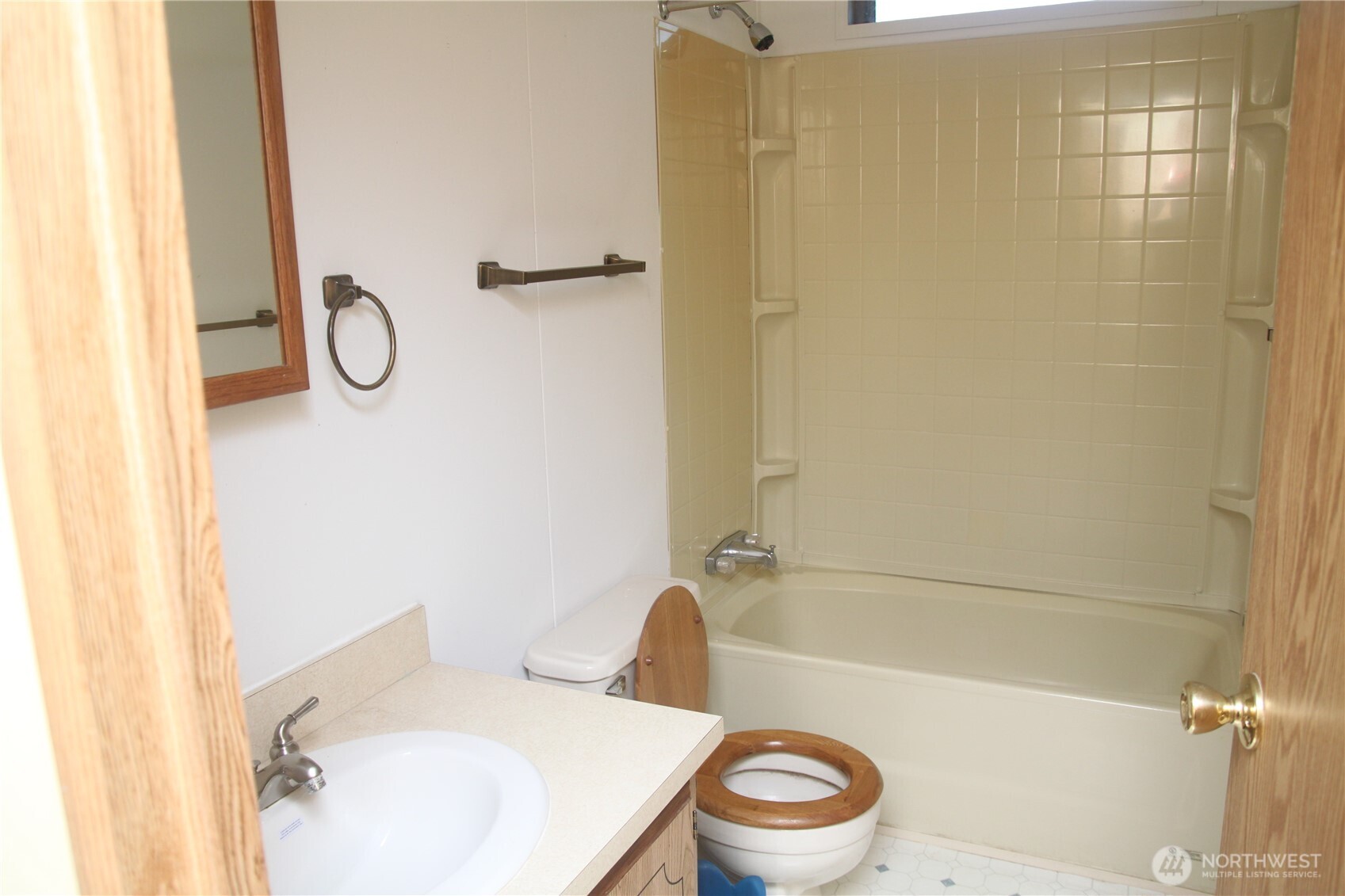 102 Sereno Circle Drive Property Photo 15