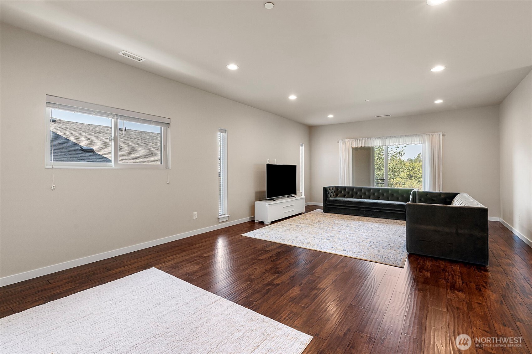 5311 48th Street Property Photo 4