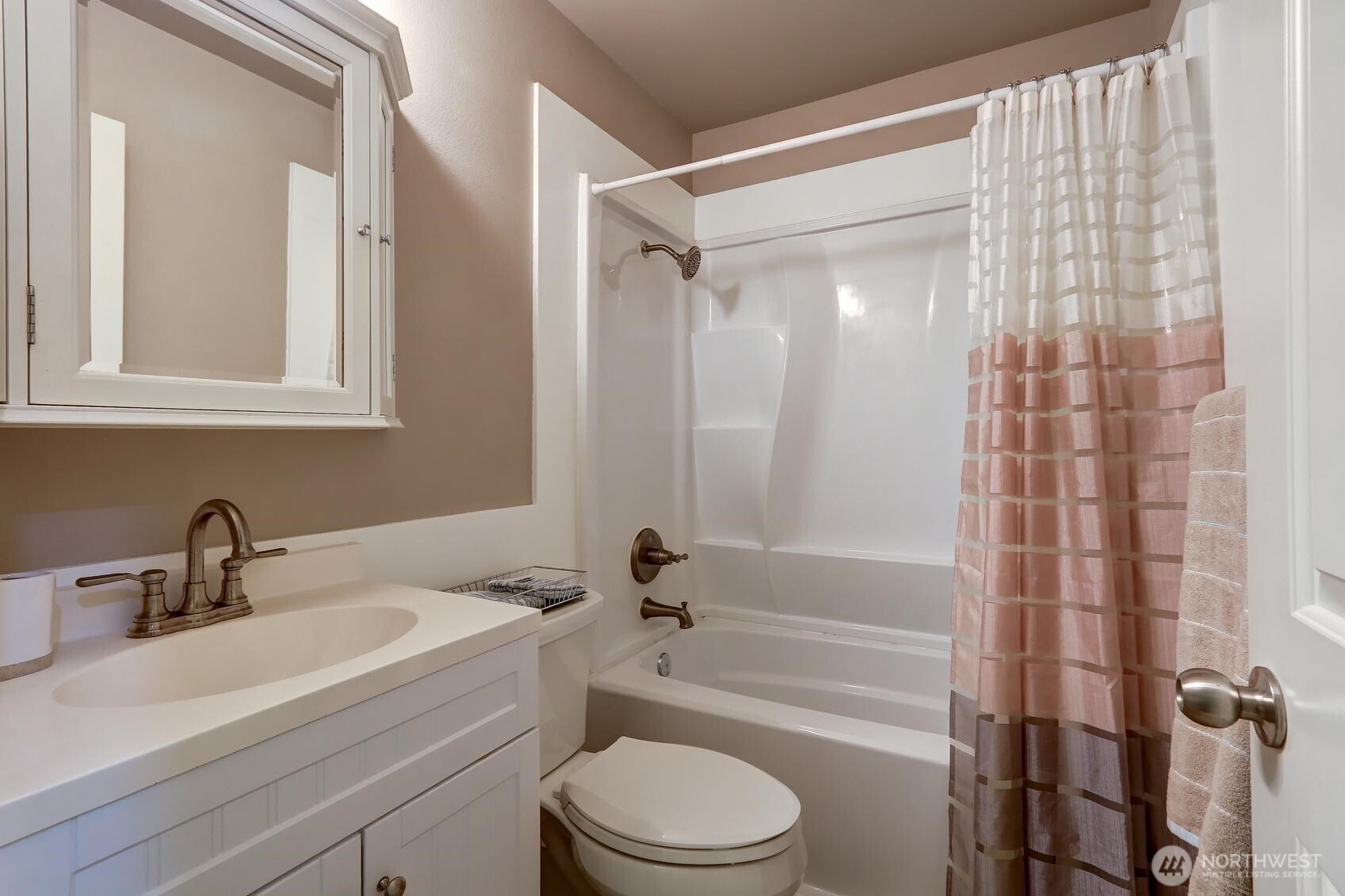 18268 Ne 97th Way 104 Property Photo 10