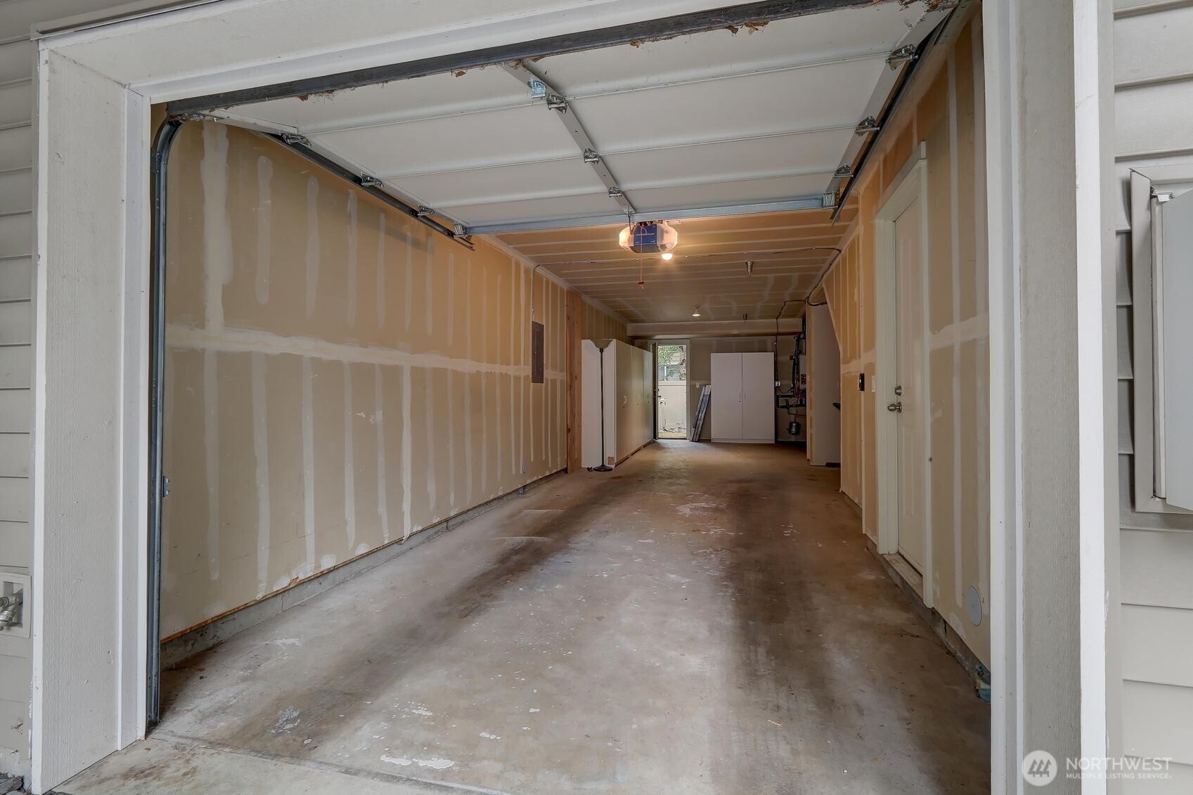 18268 Ne 97th Way 104 Property Photo 12