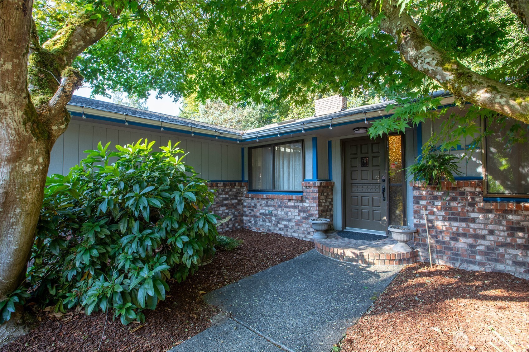 6411 Sierra Drive Property Photo 1