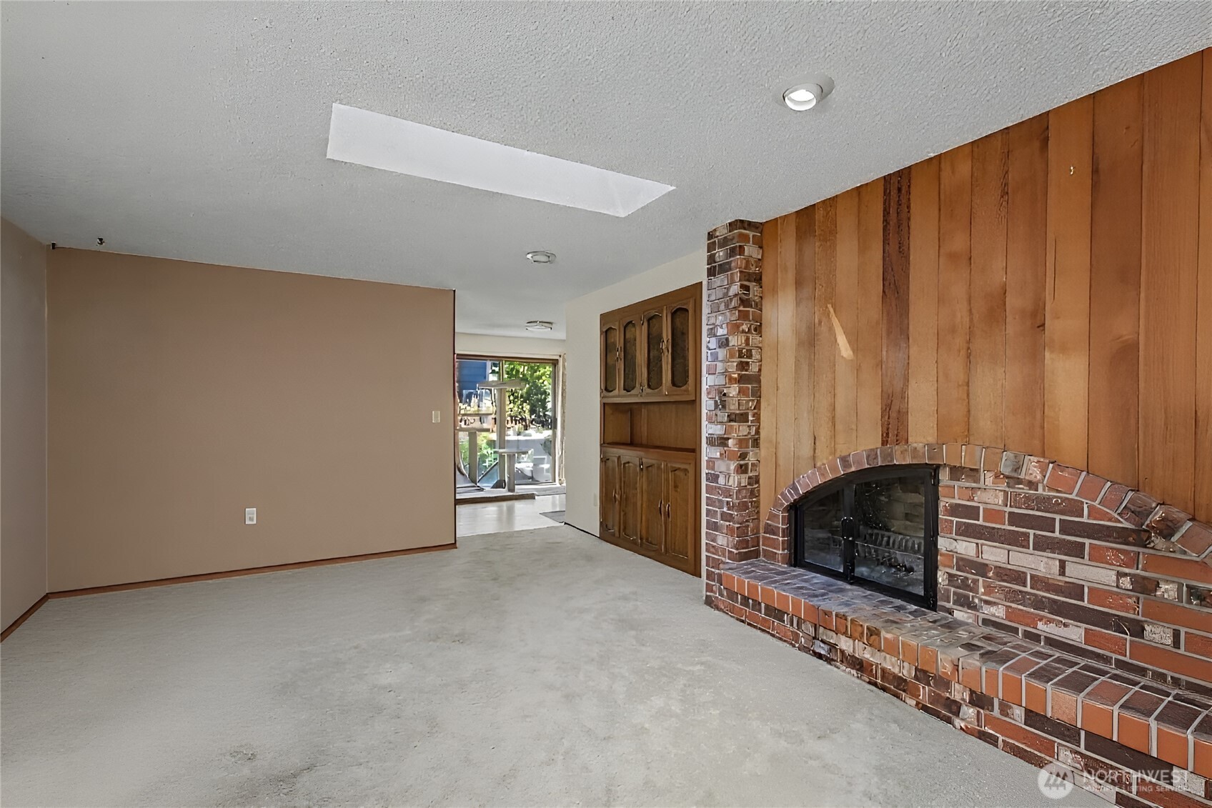 6411 Sierra Drive Property Photo 6
