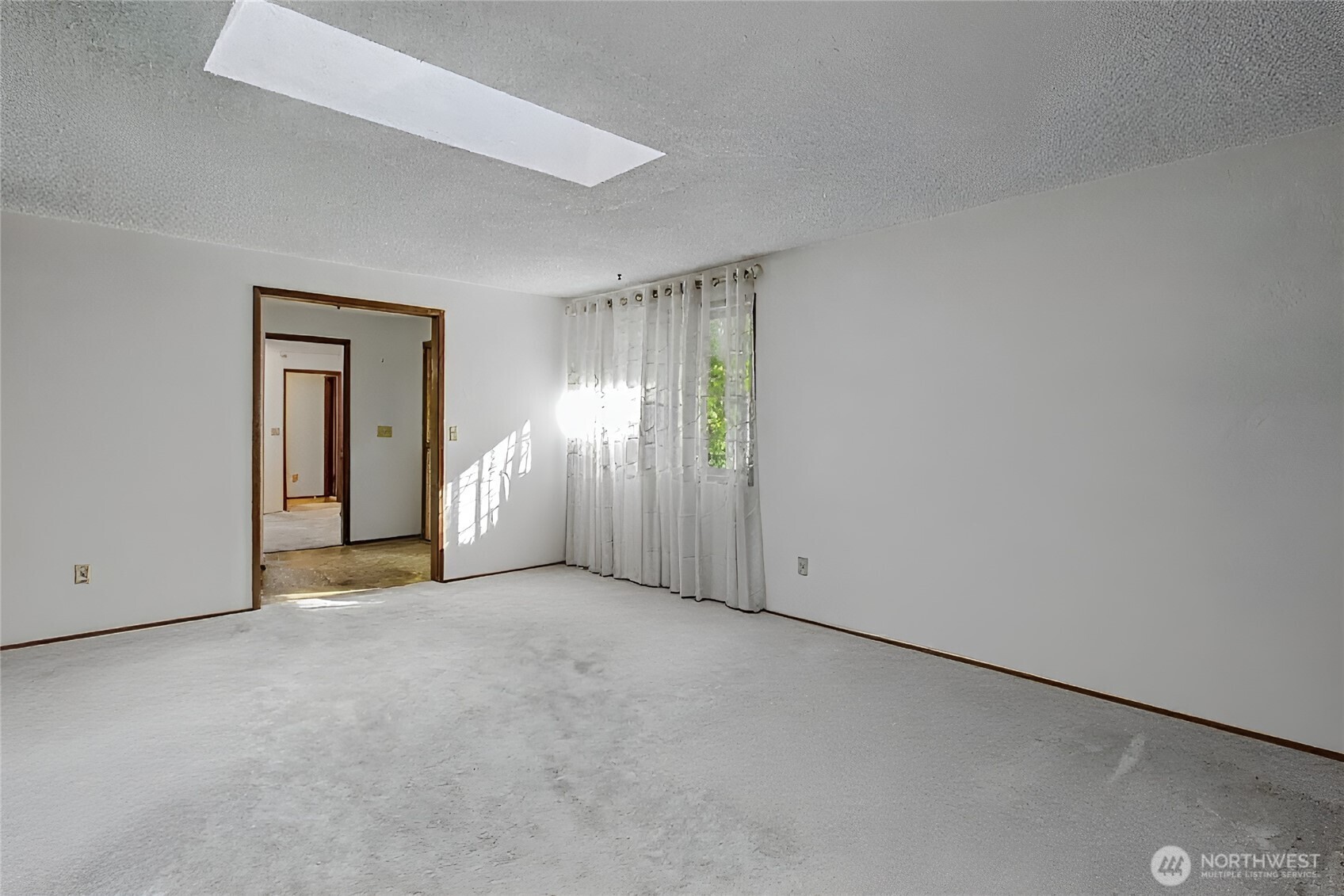 6411 Sierra Drive Property Photo 8