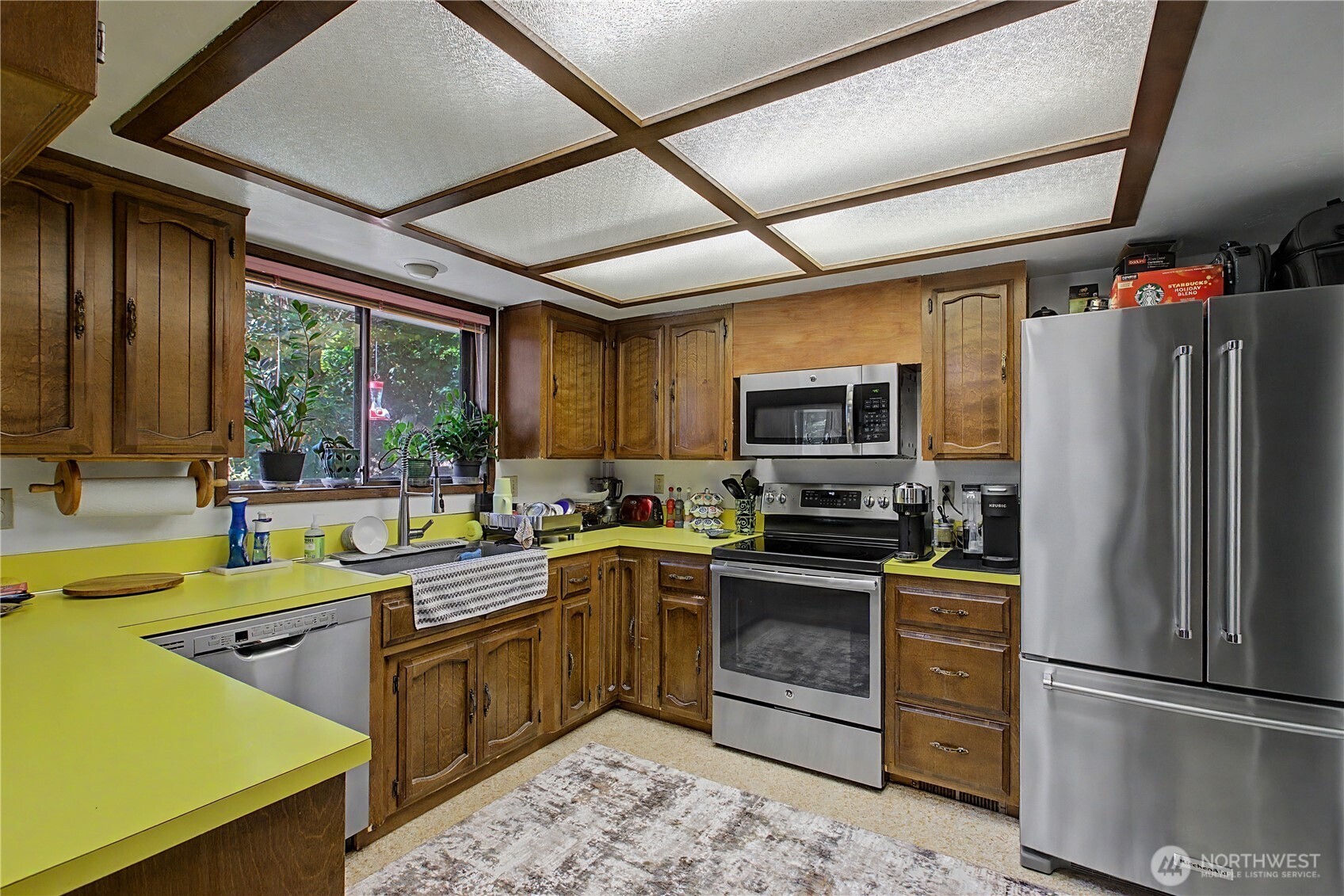 6411 Sierra Drive Property Photo 9