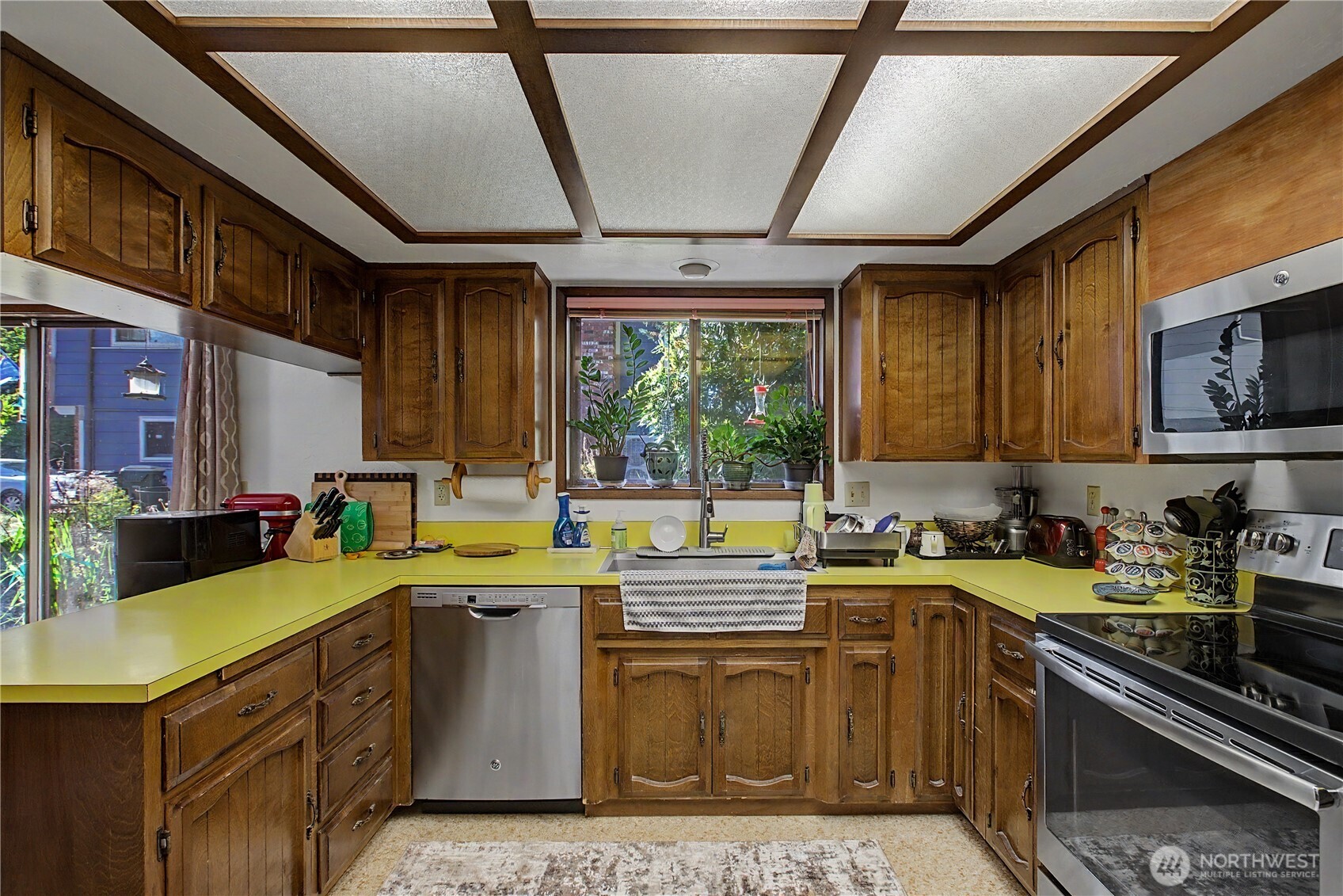 6411 Sierra Drive Property Photo 10