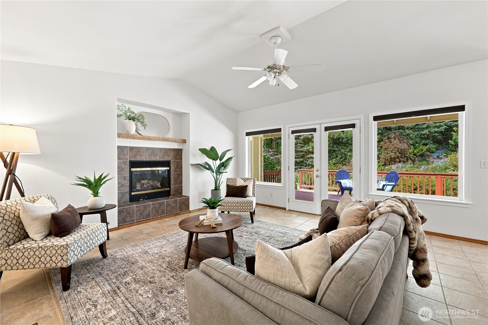 17523 Maple Hill Avenue Property Photo 4