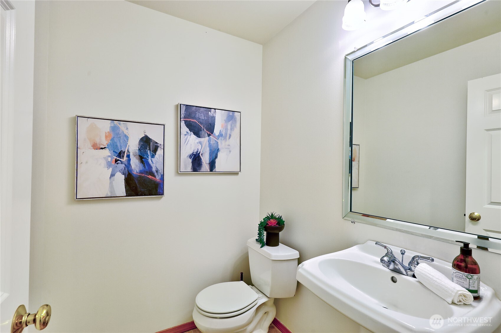 17523 Maple Hill Avenue Property Photo 19