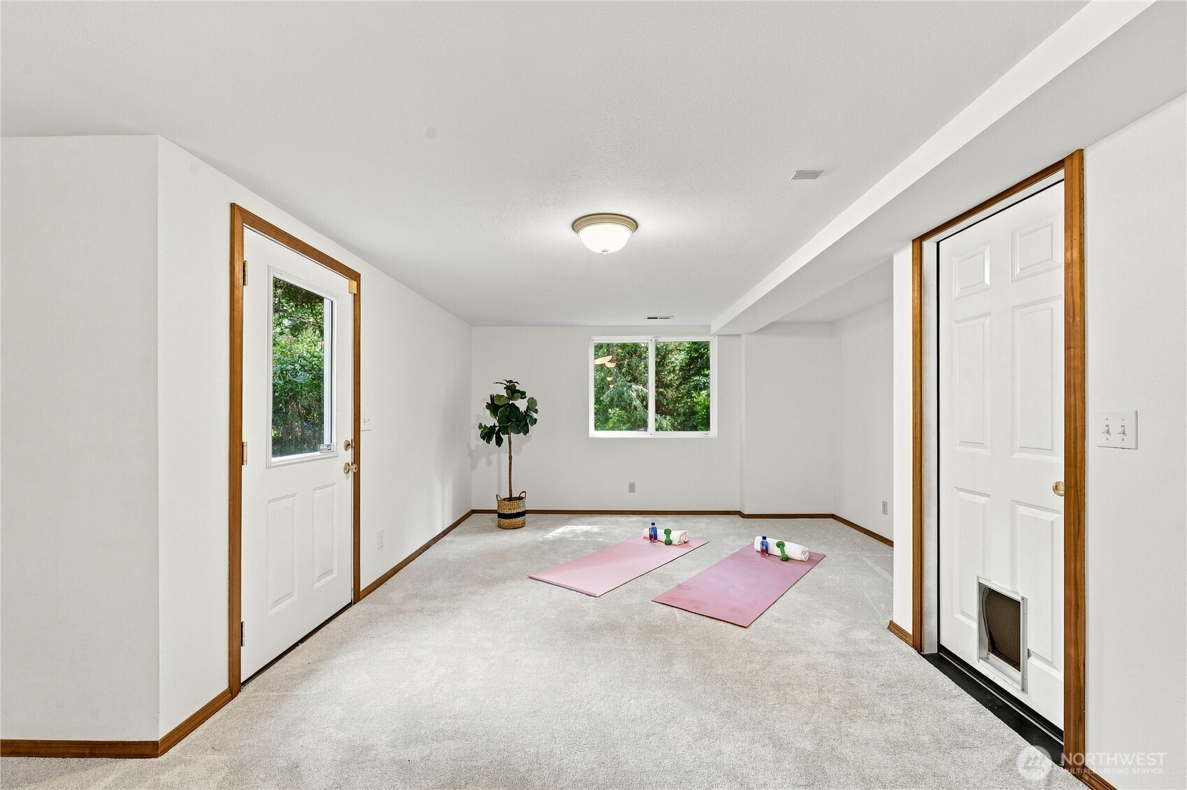 17523 Maple Hill Avenue Property Photo 32