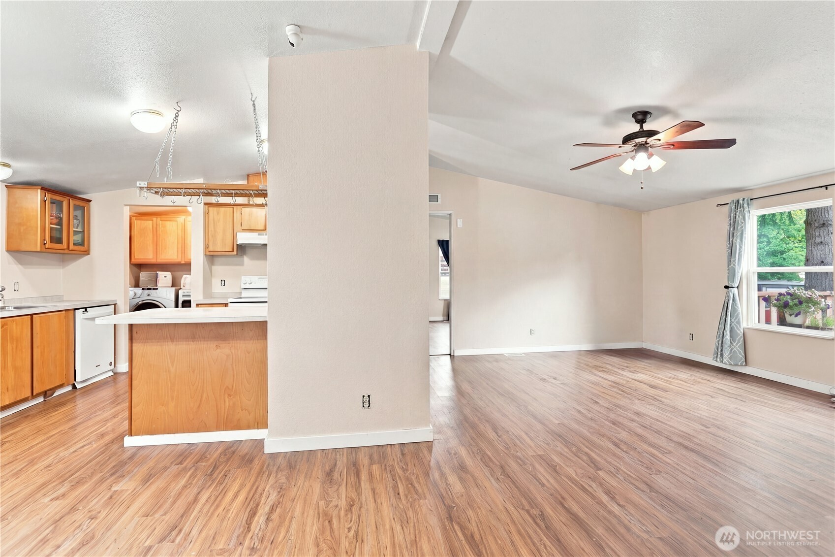 902 Timber Lane Property Photo 14