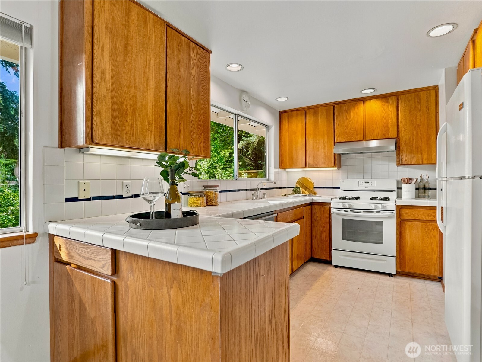 12231 95th Place Property Photo 9