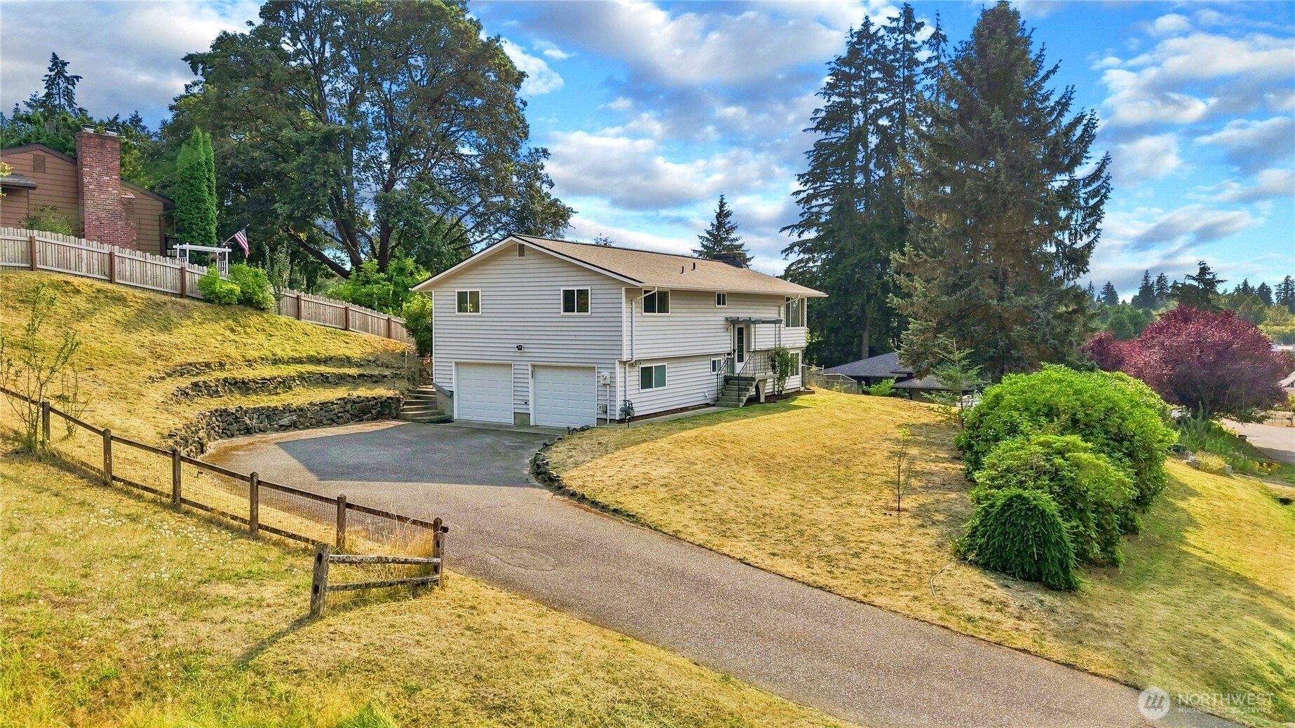 1875 Ne Bentley Drive Property Photo 1