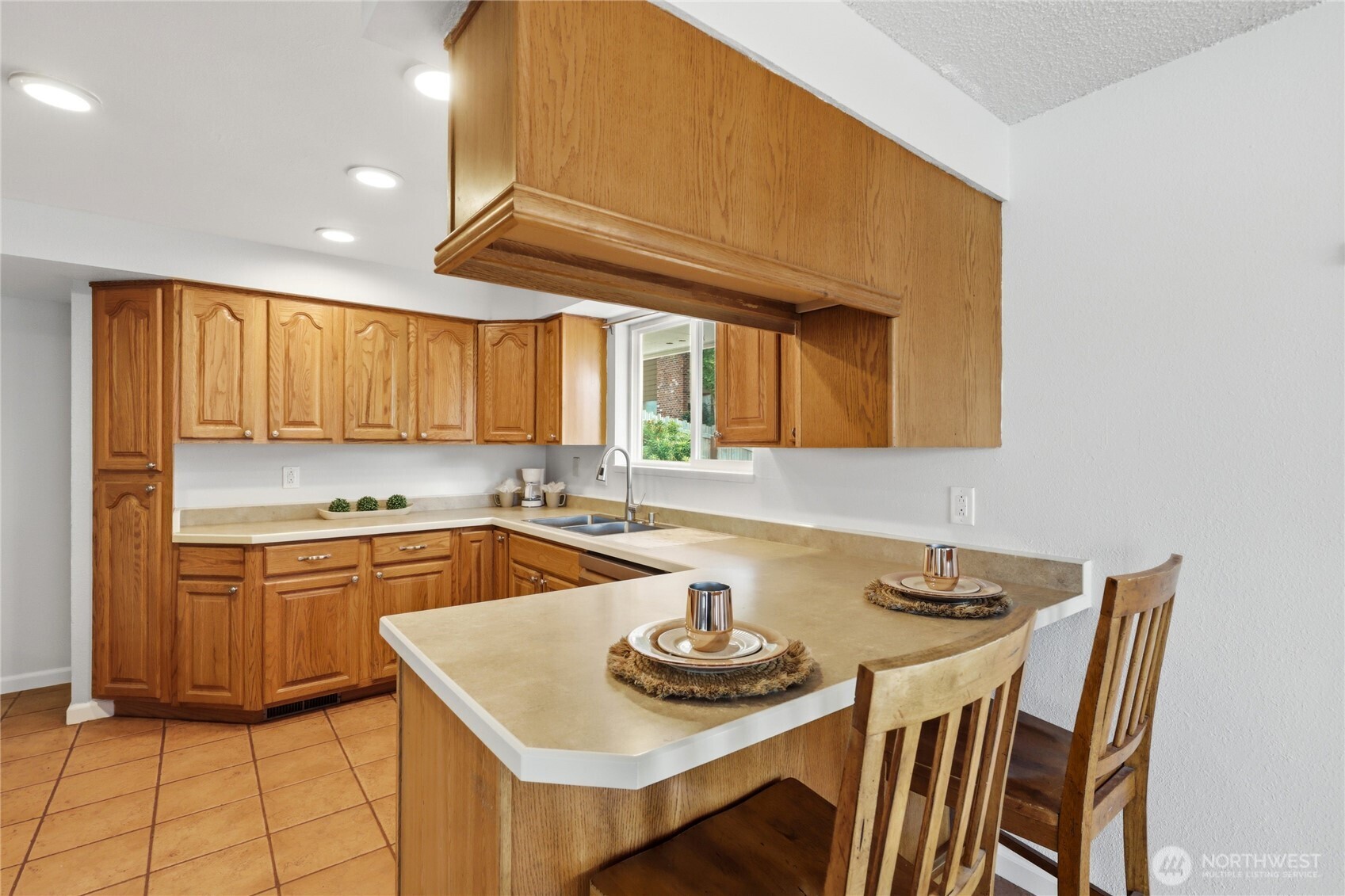 1875 Ne Bentley Drive Property Photo 7