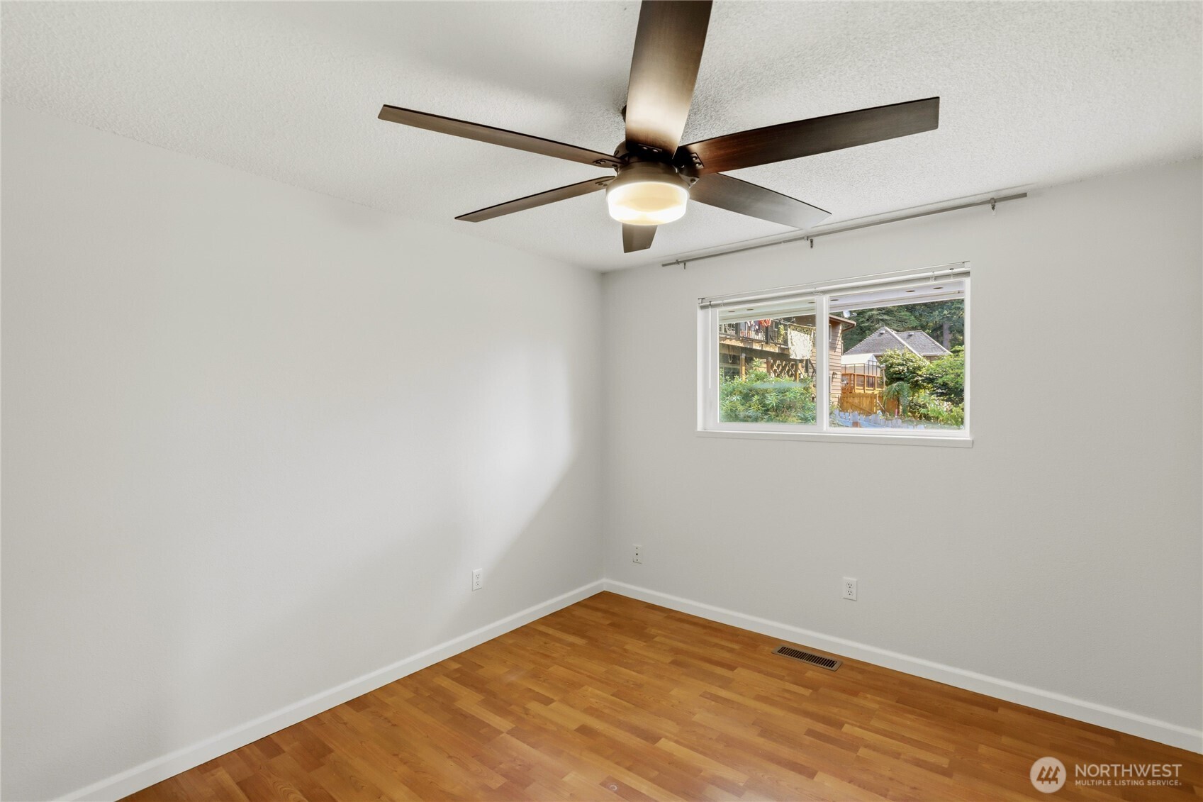 1875 Ne Bentley Drive Property Photo 17