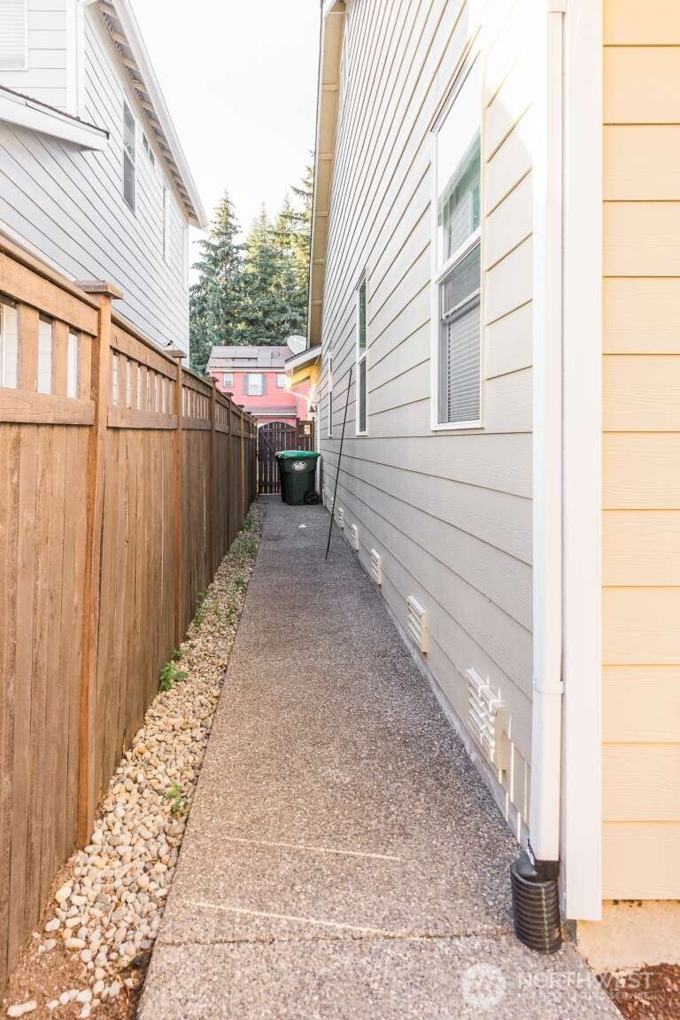 1321 89th Avenue Property Photo 19