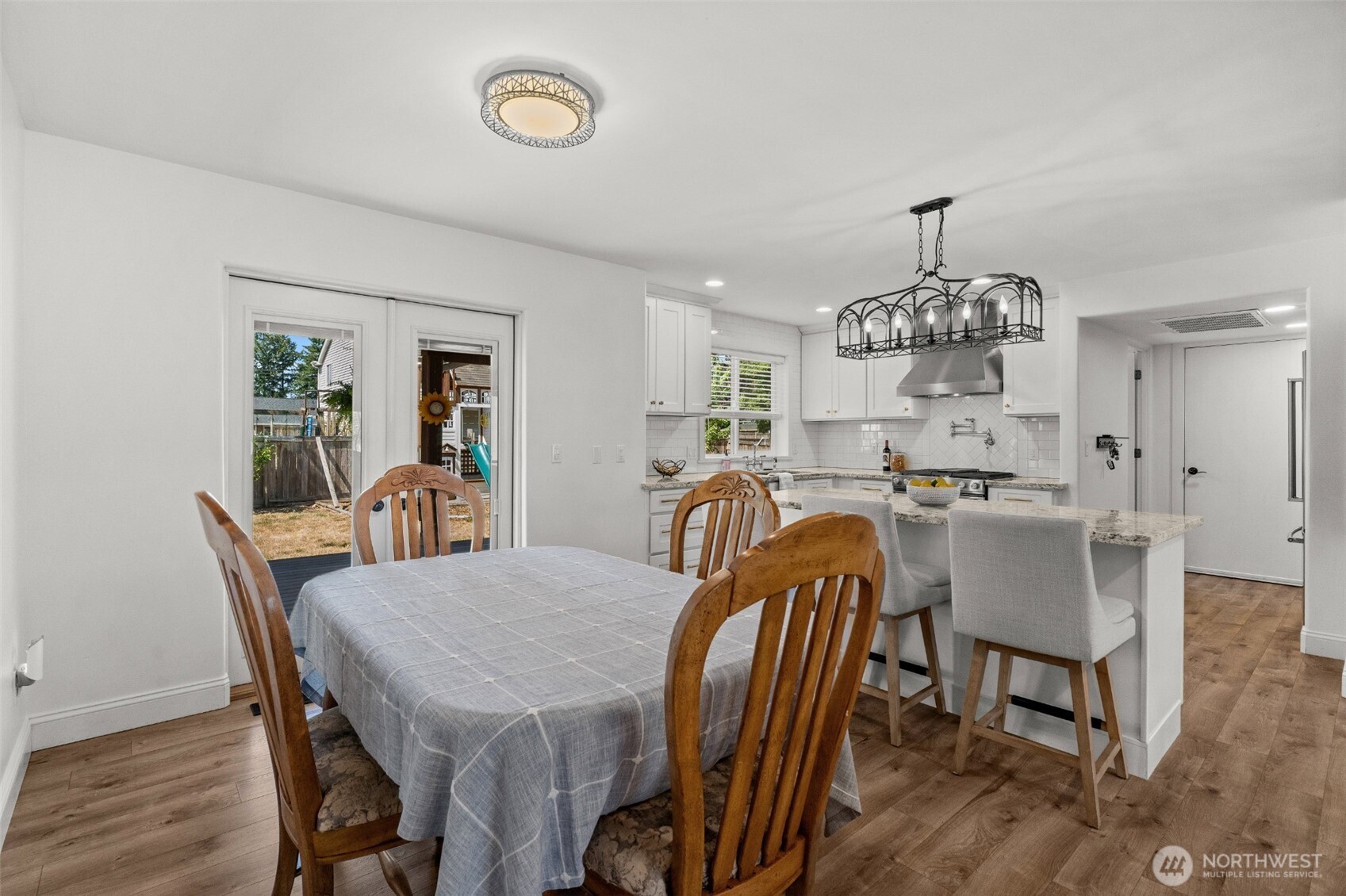 15910 42nd Avenue Ct Property Photo 6