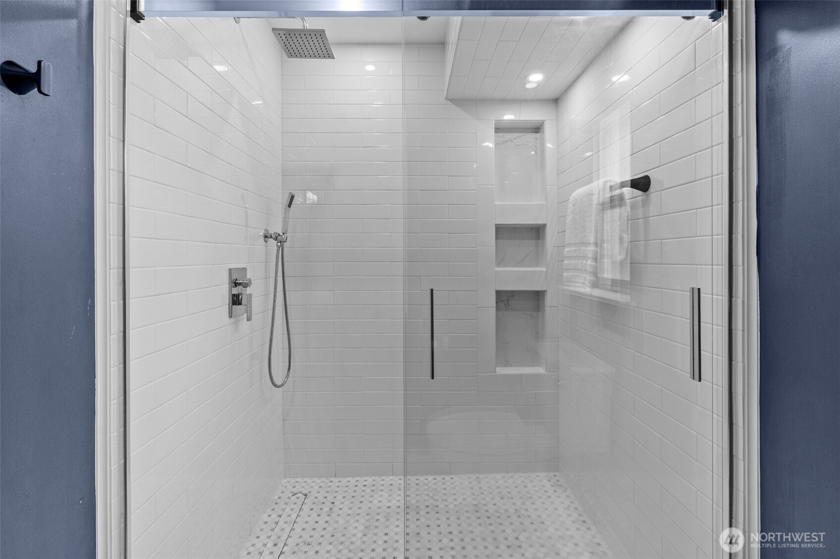 15910 42nd Avenue Ct Property Photo 9