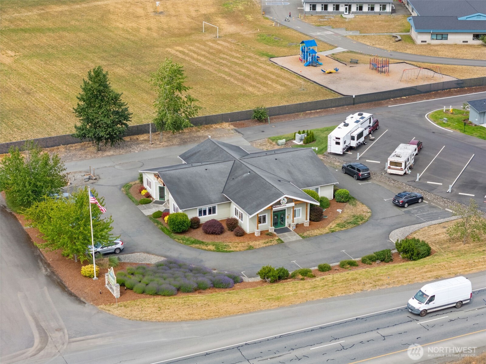 261043 Highway 101 C Property Photo 20