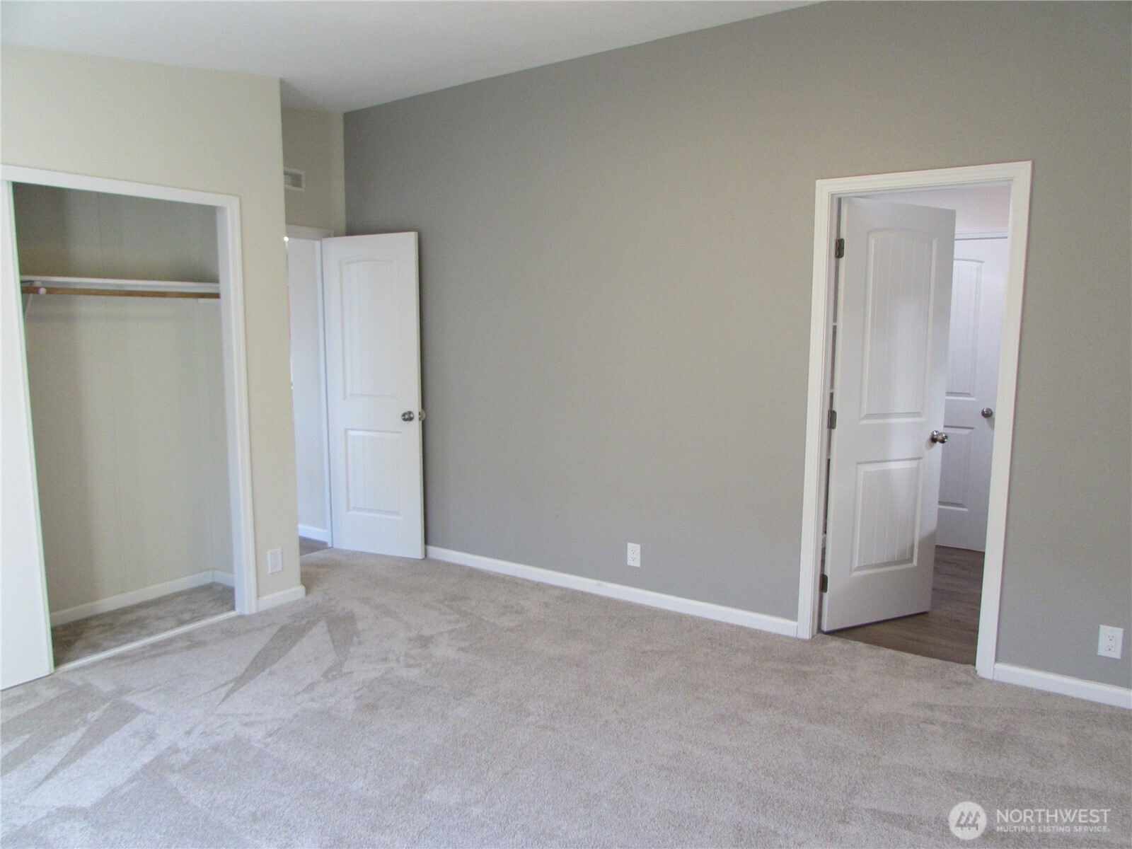 4424 84th Street 8 Property Photo 22