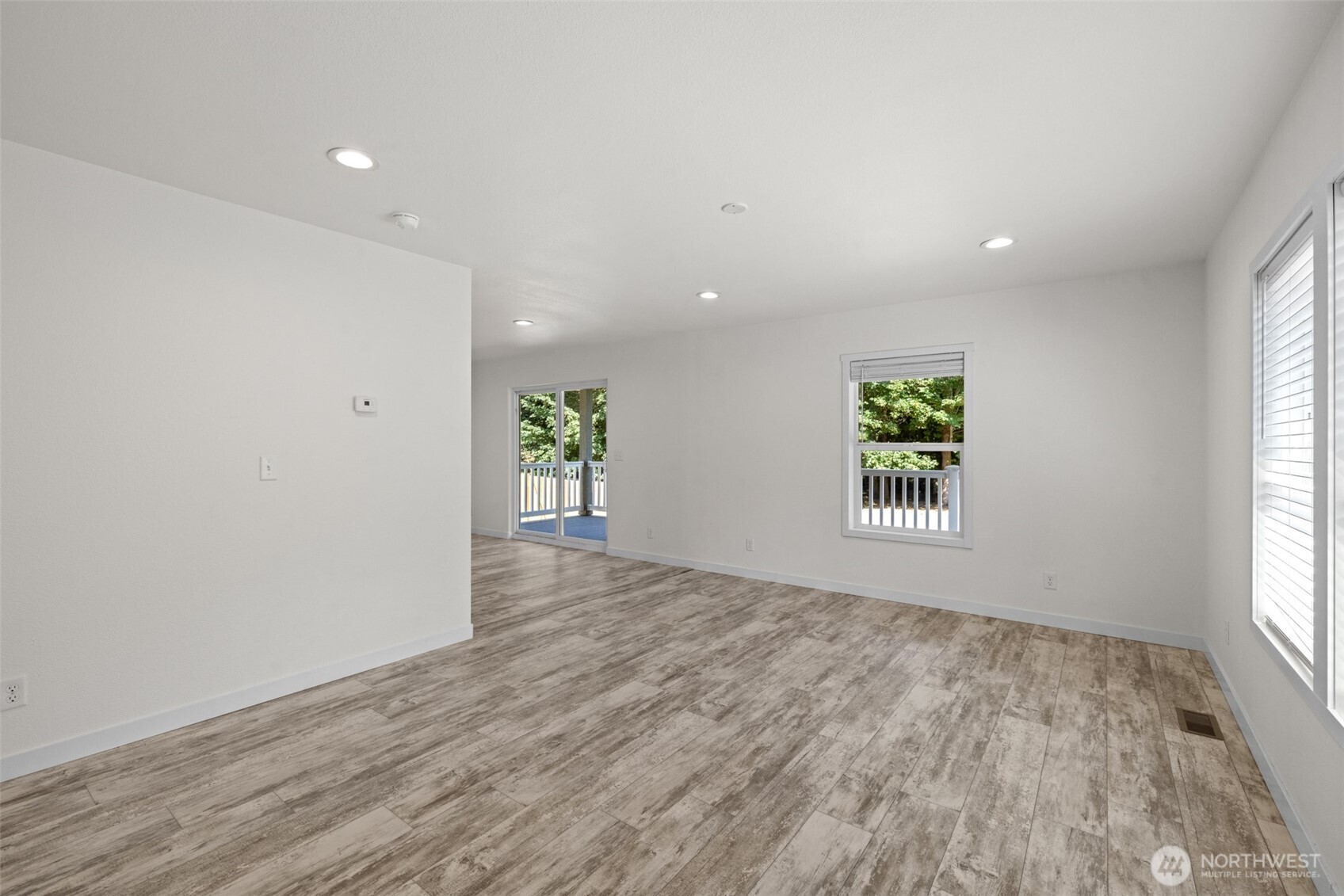 693 S Alder Lane Property Photo 11