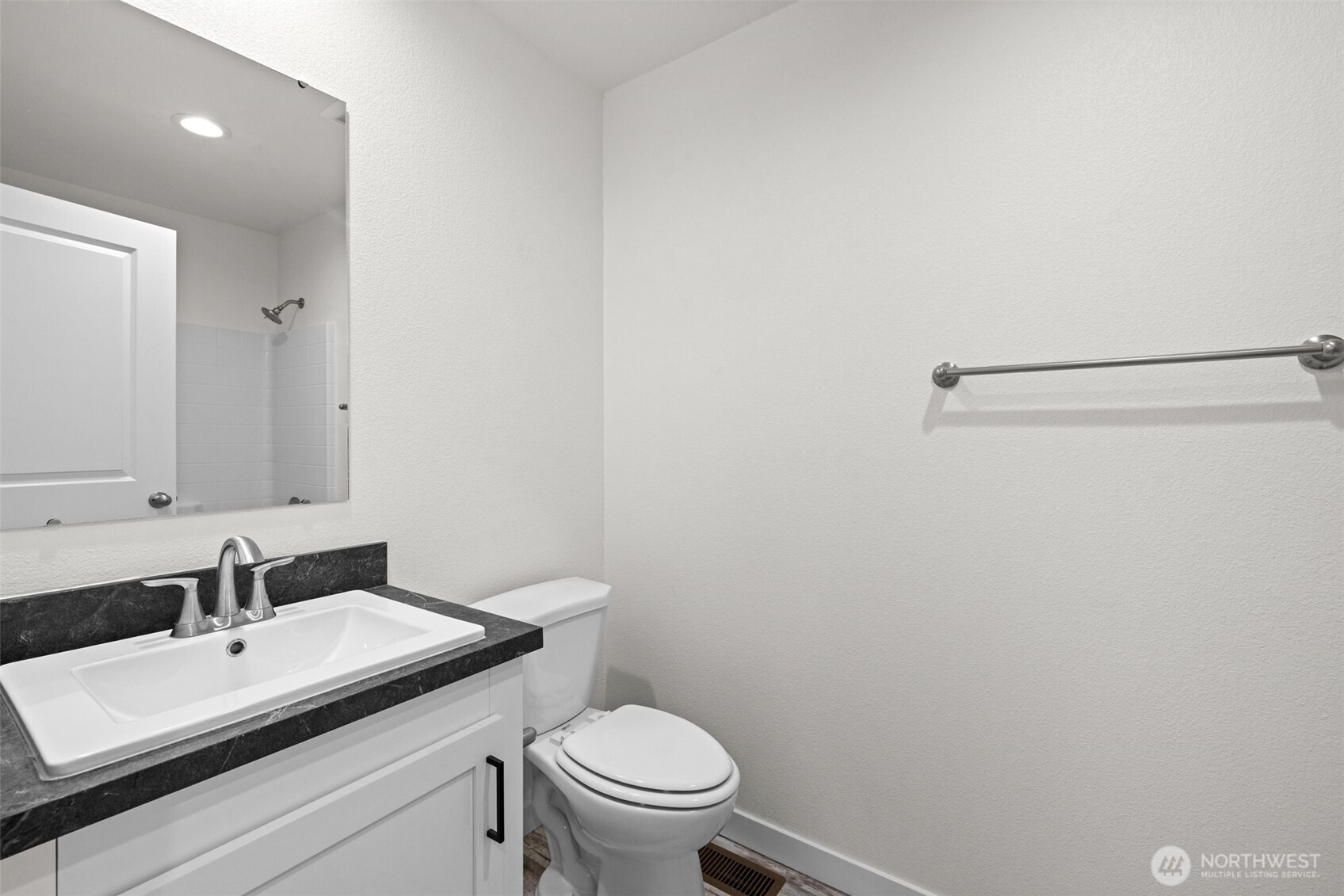 693 S Alder Lane Property Photo 18