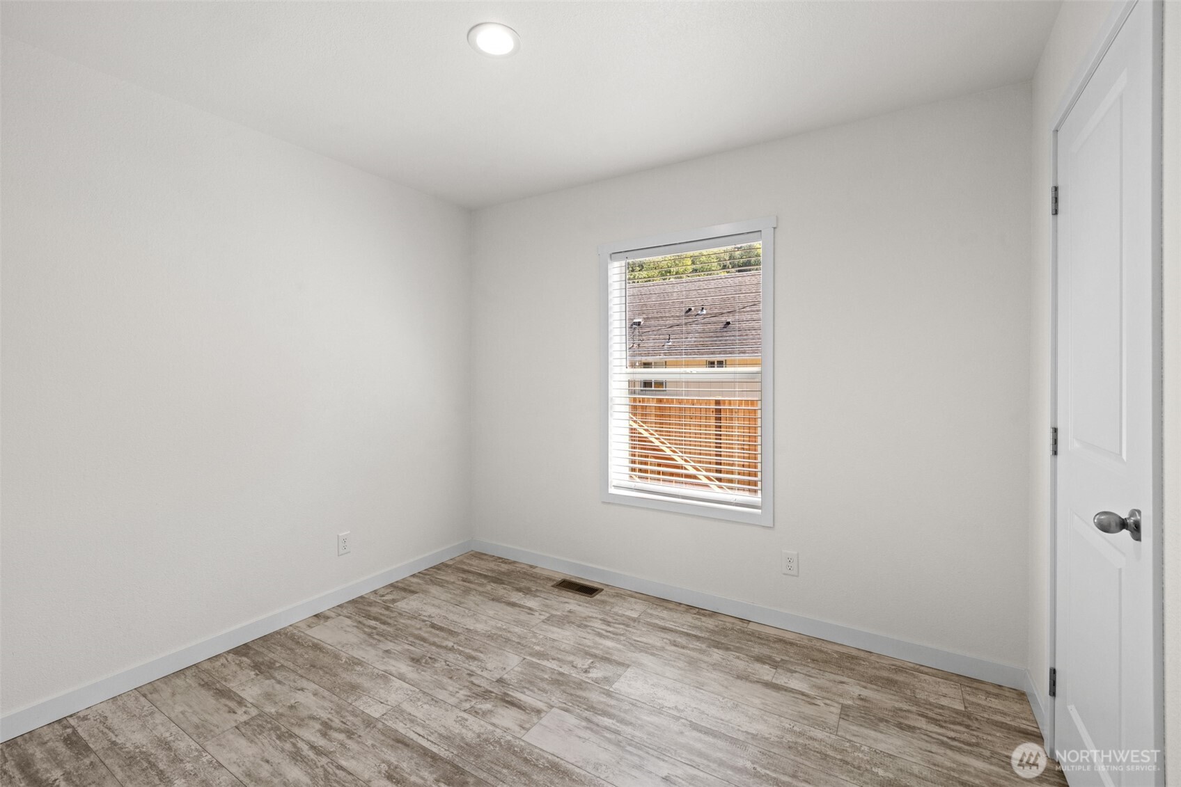 693 S Alder Lane Property Photo 20