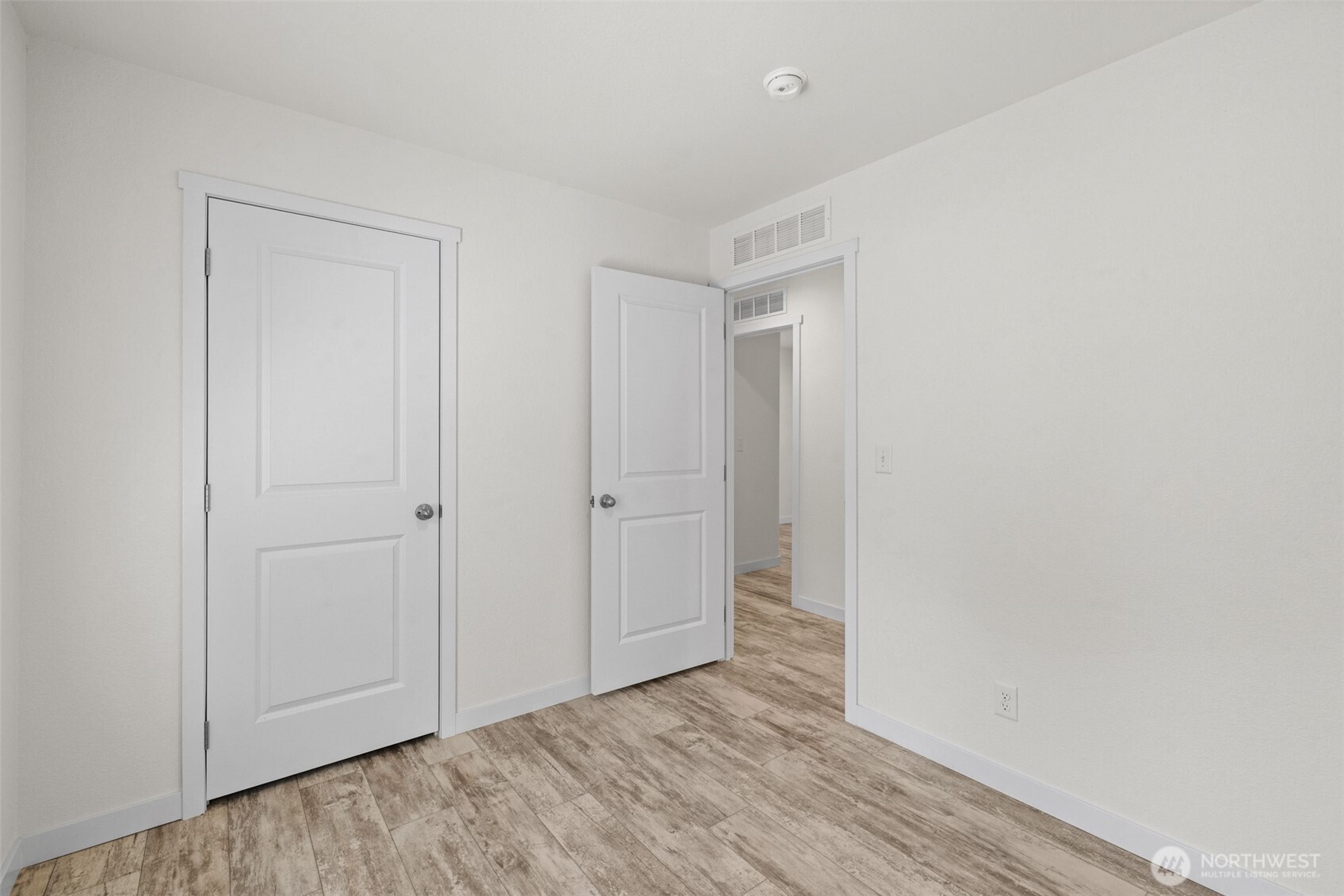 693 S Alder Lane Property Photo 21