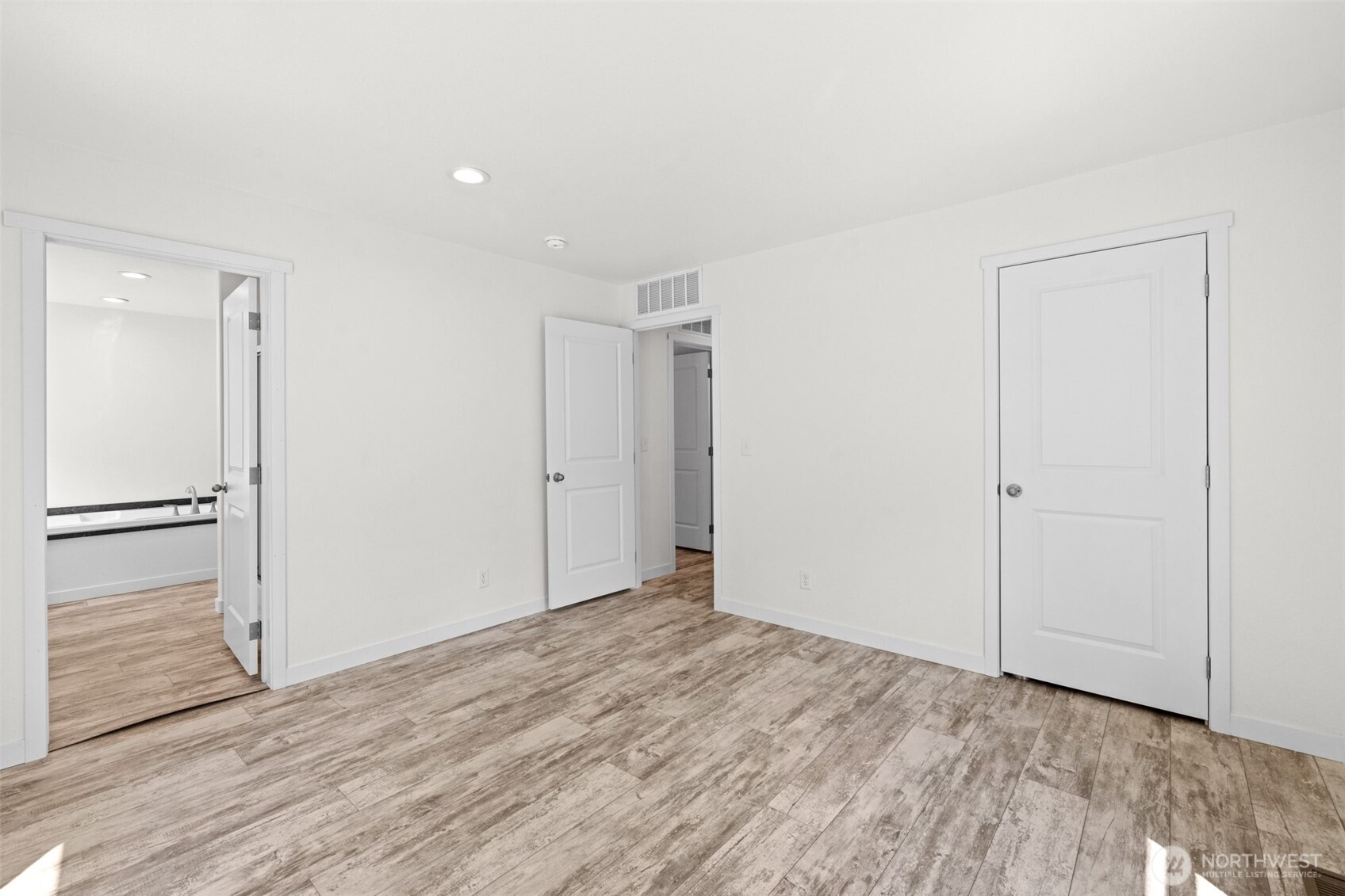 693 S Alder Lane Property Photo 25