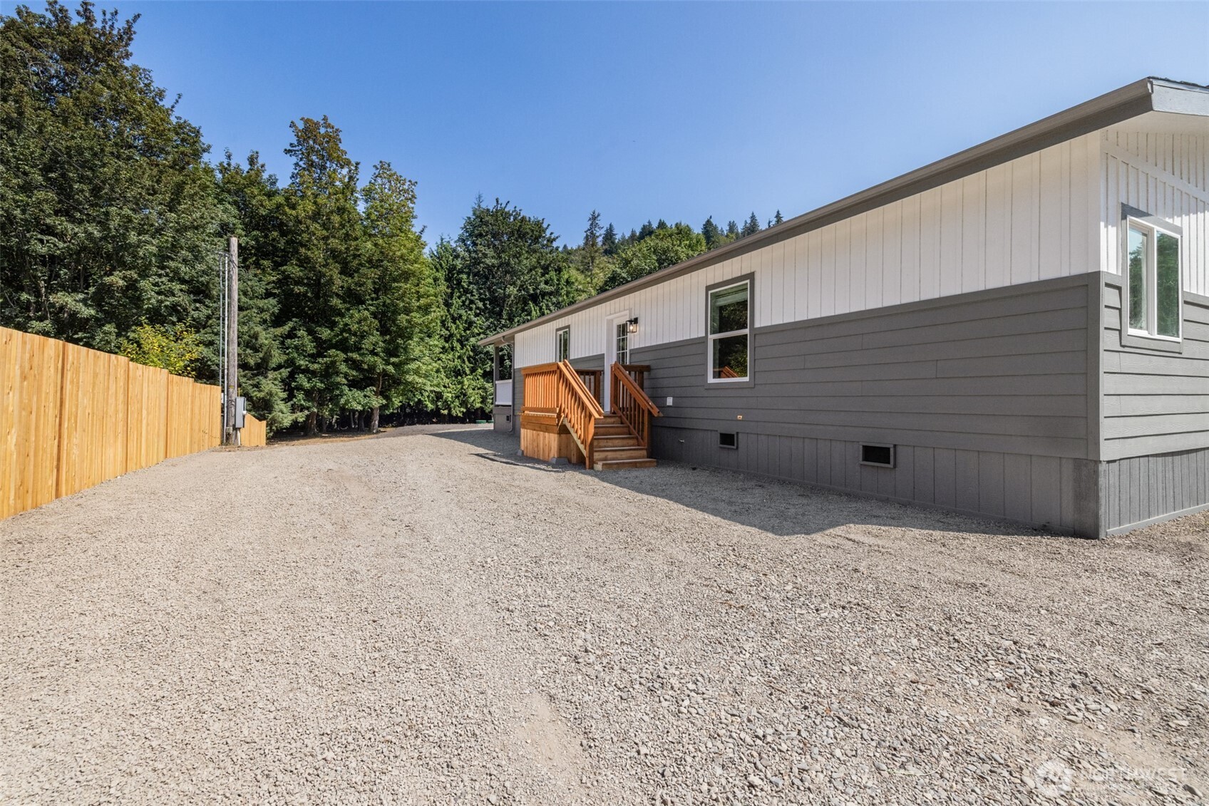 693 S Alder Lane Property Photo 37