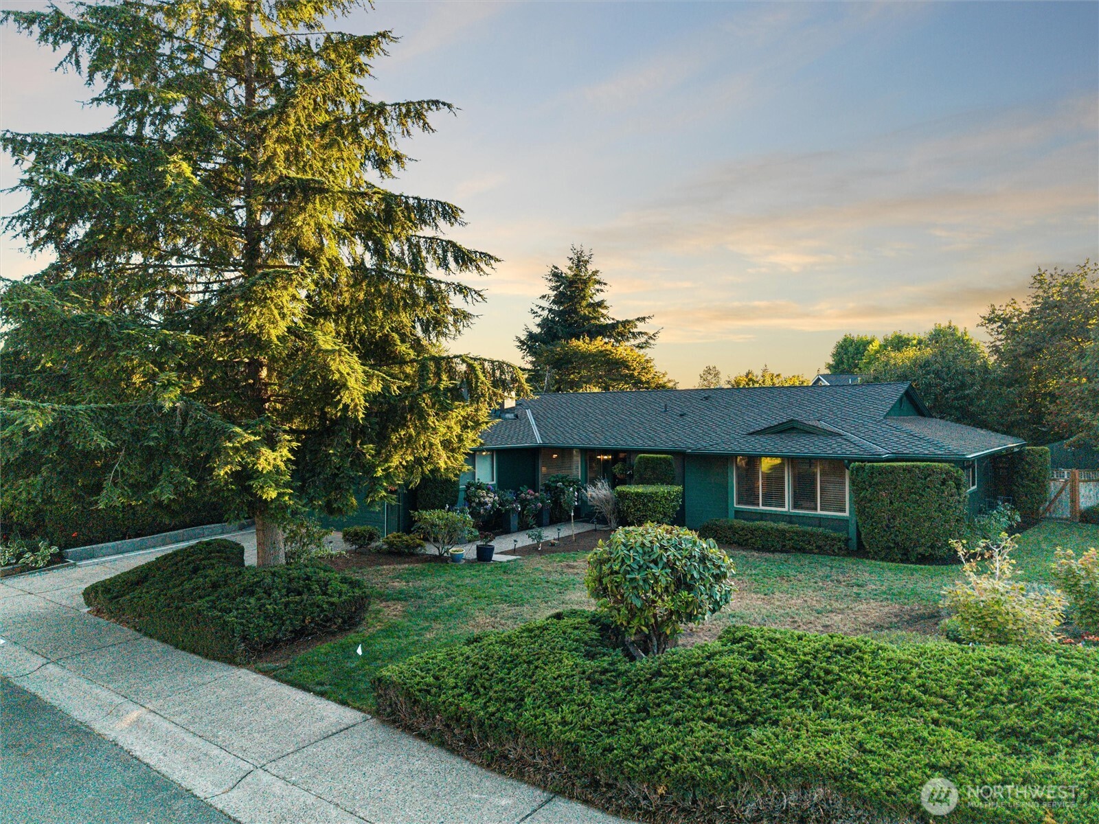 17005 159th Place Property Photo 1