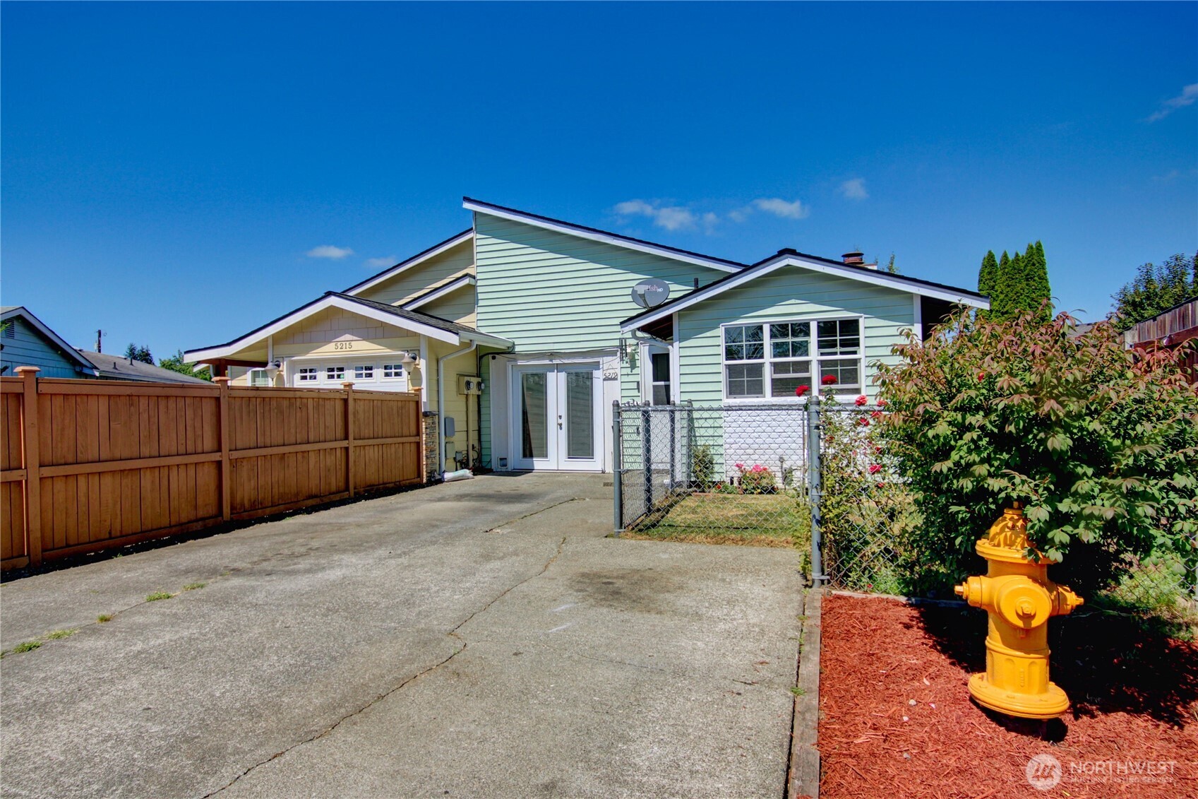 5219 101st Place Property Photo 1