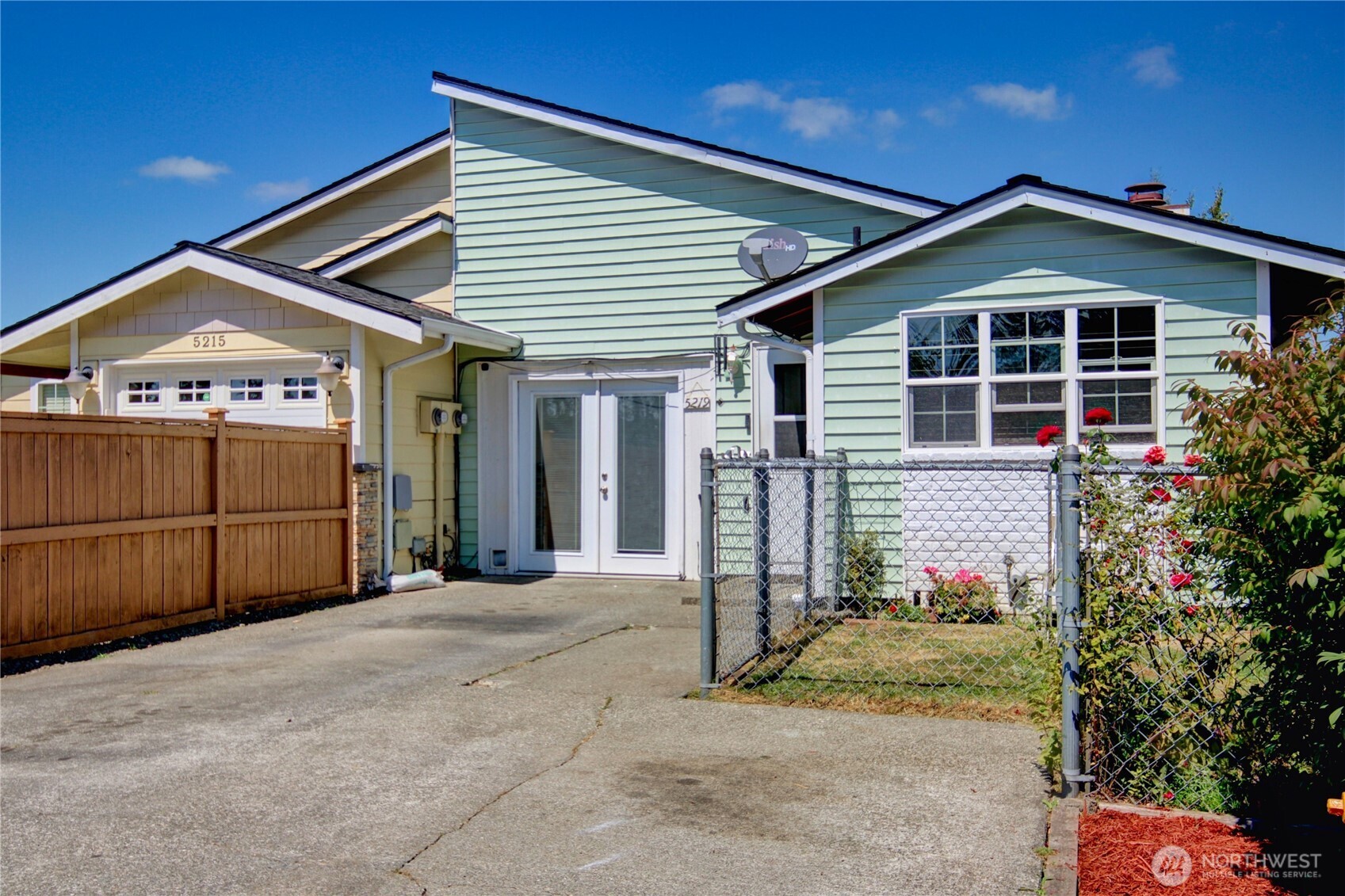 5219 101st Place Property Photo 1
