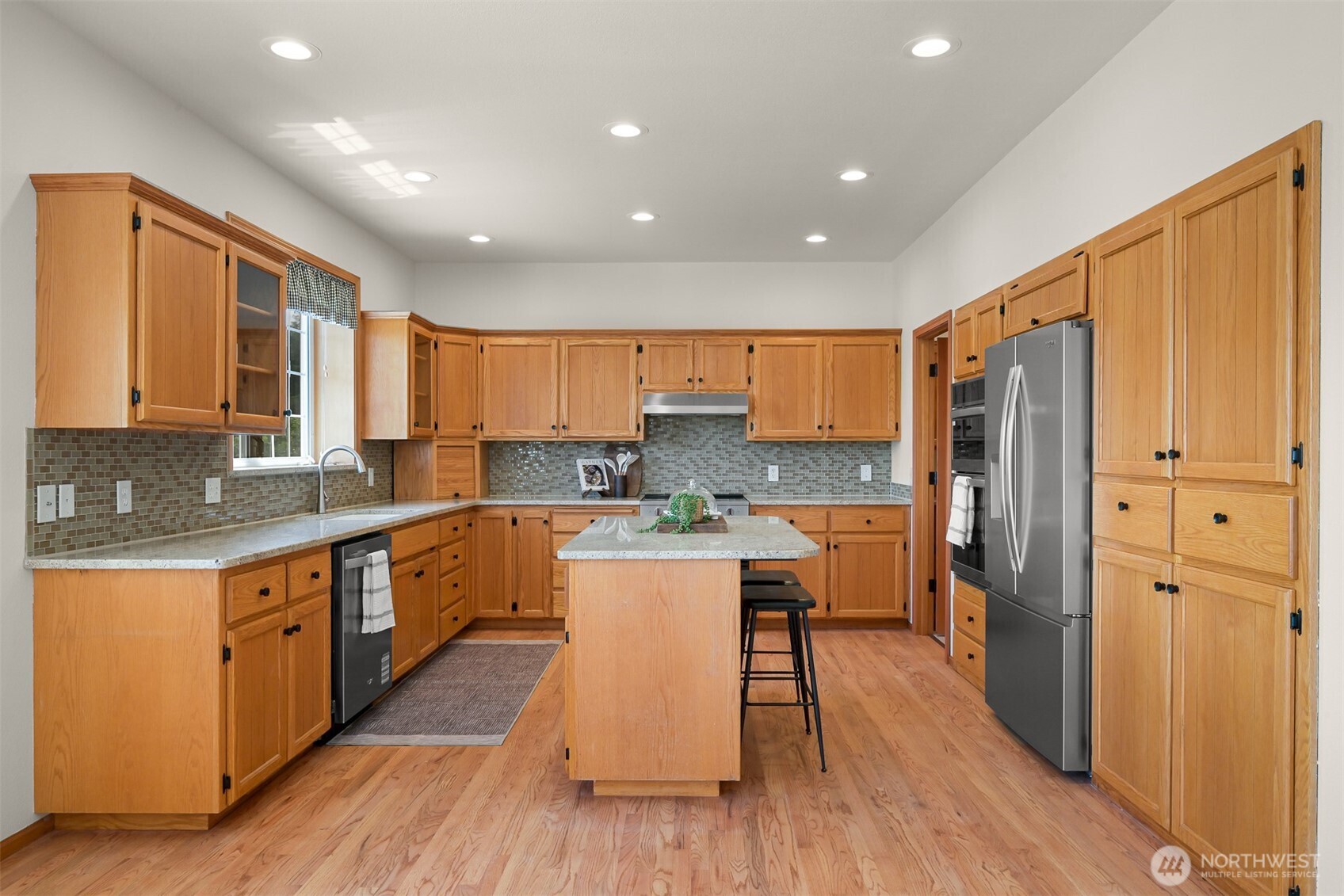 5887 Bay Pine Court Property Photo 19