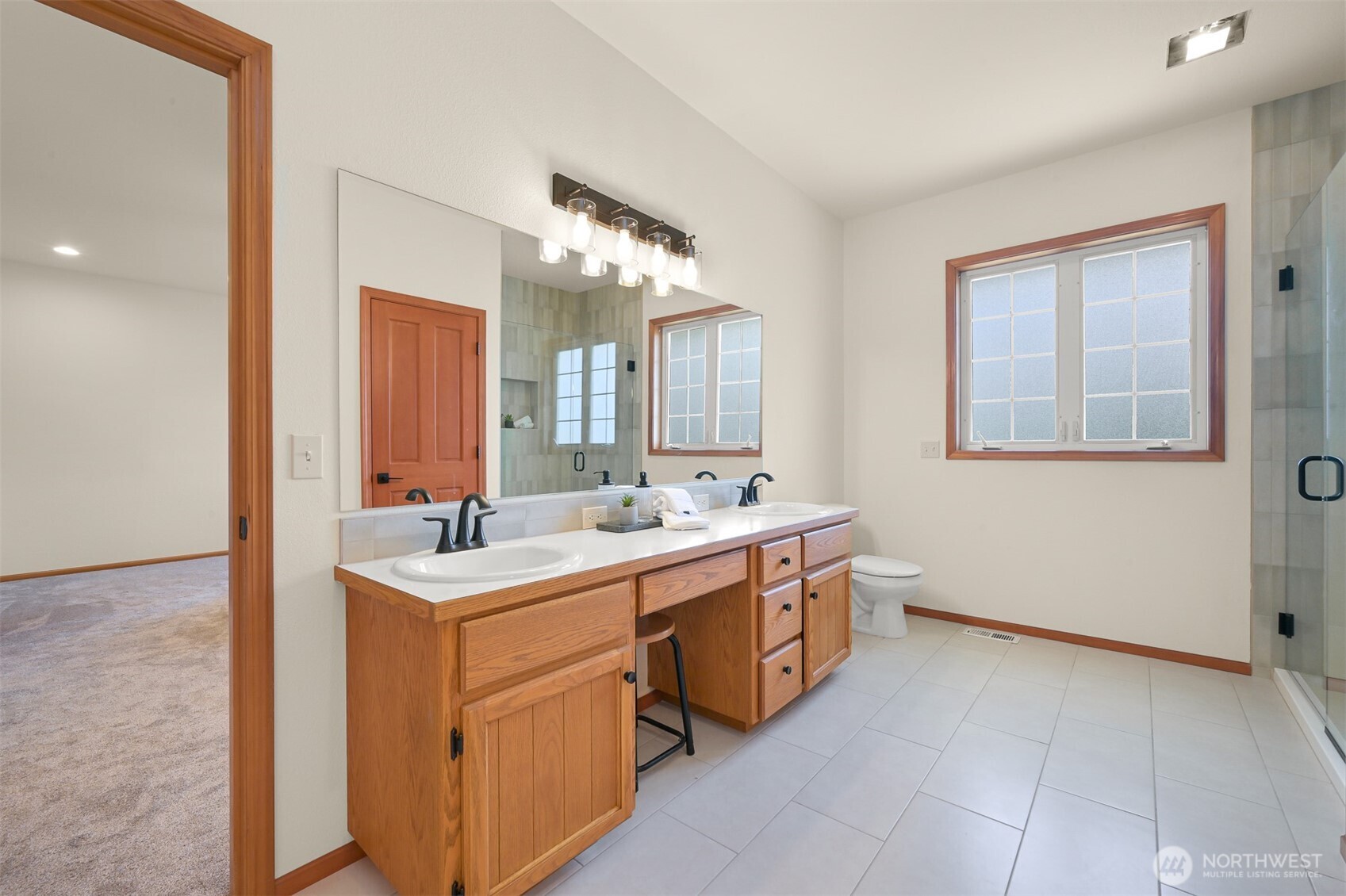 5887 Bay Pine Court Property Photo 24