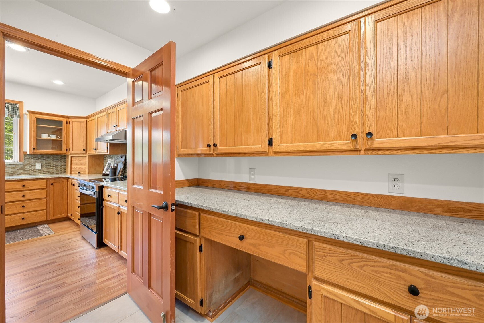 5887 Bay Pine Court Property Photo 30