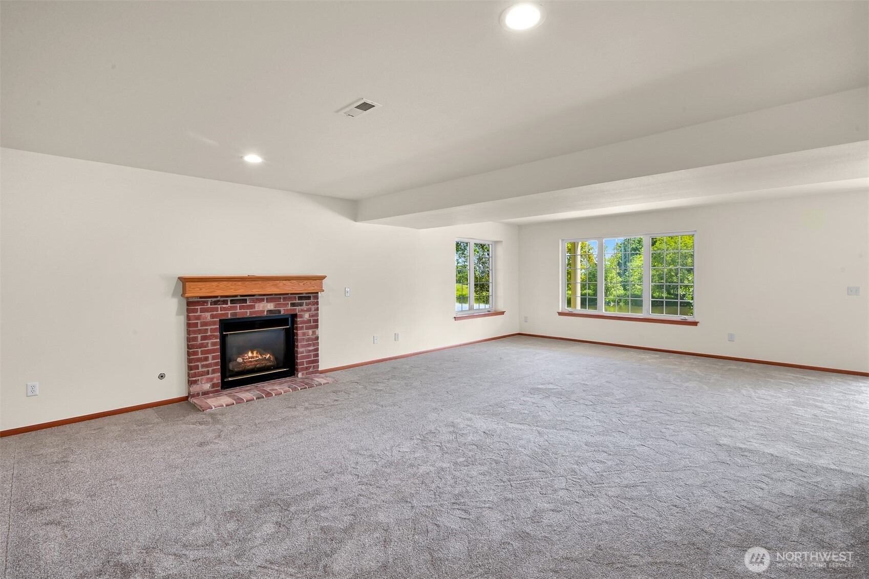 5887 Bay Pine Court Property Photo 31