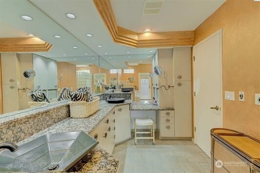 820 Meadowlark Lane Property Photo 11