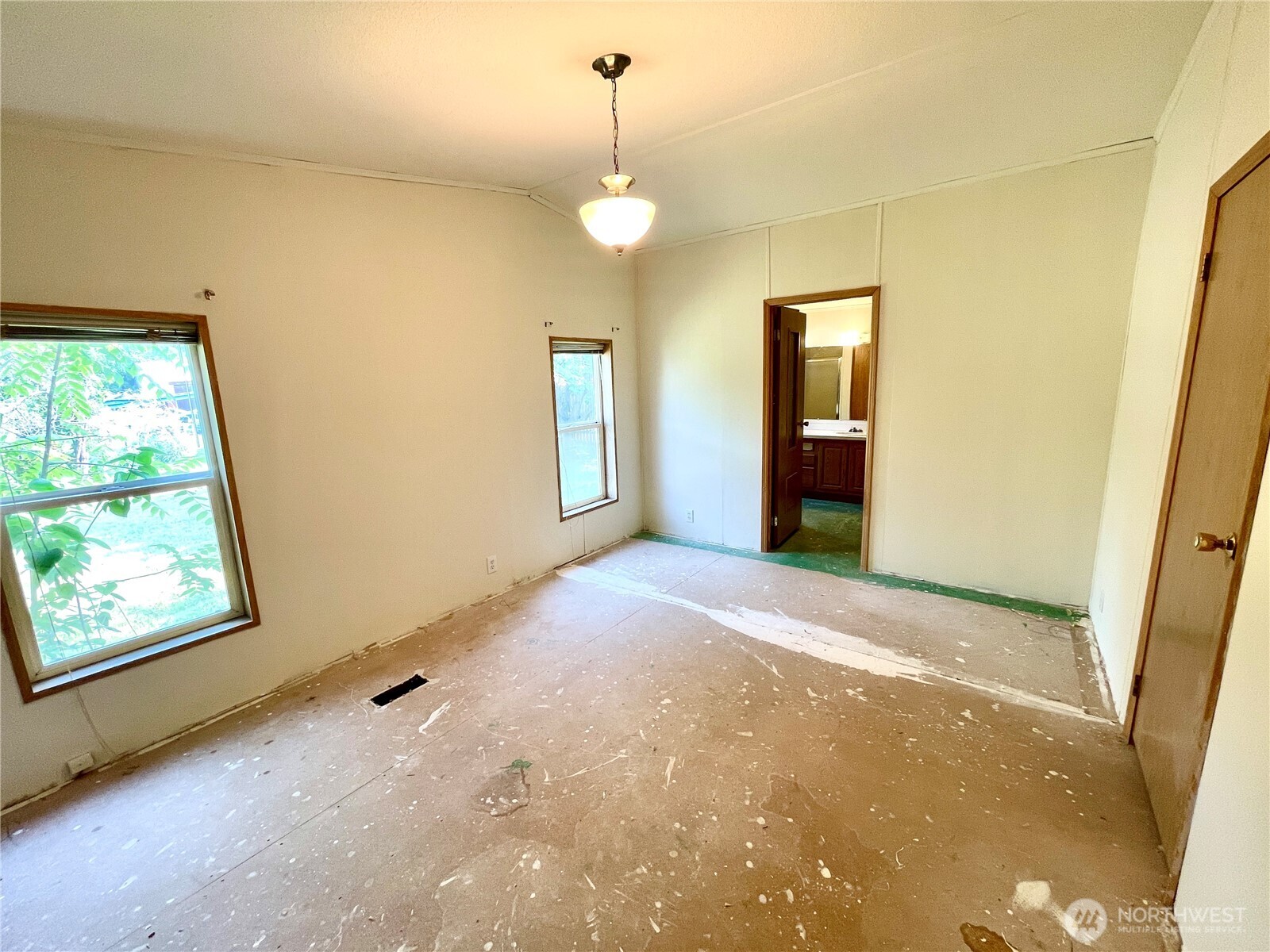 731 Ne Dawson Street Property Photo 13