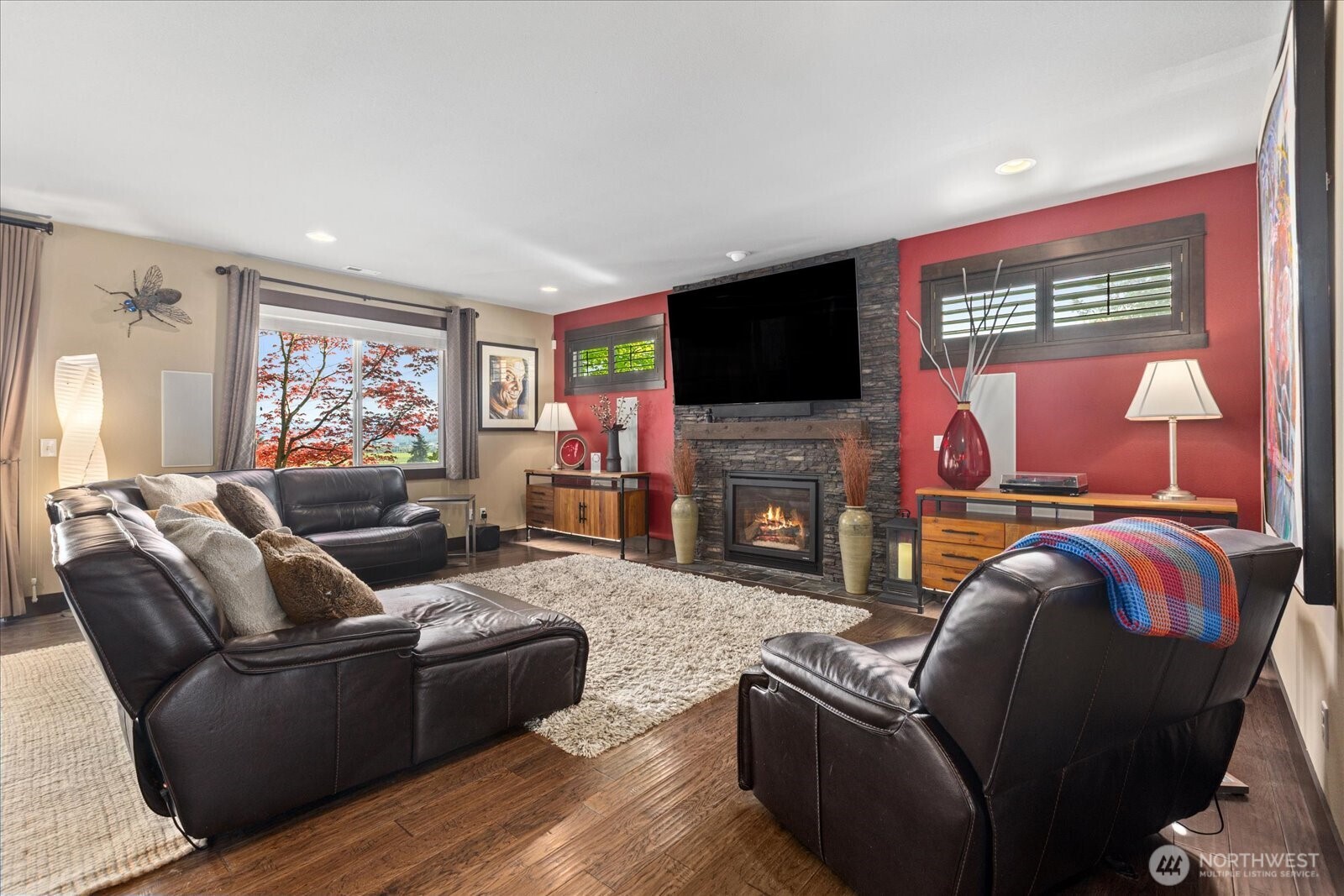 11733 Seattle Hill Road Property Photo 6