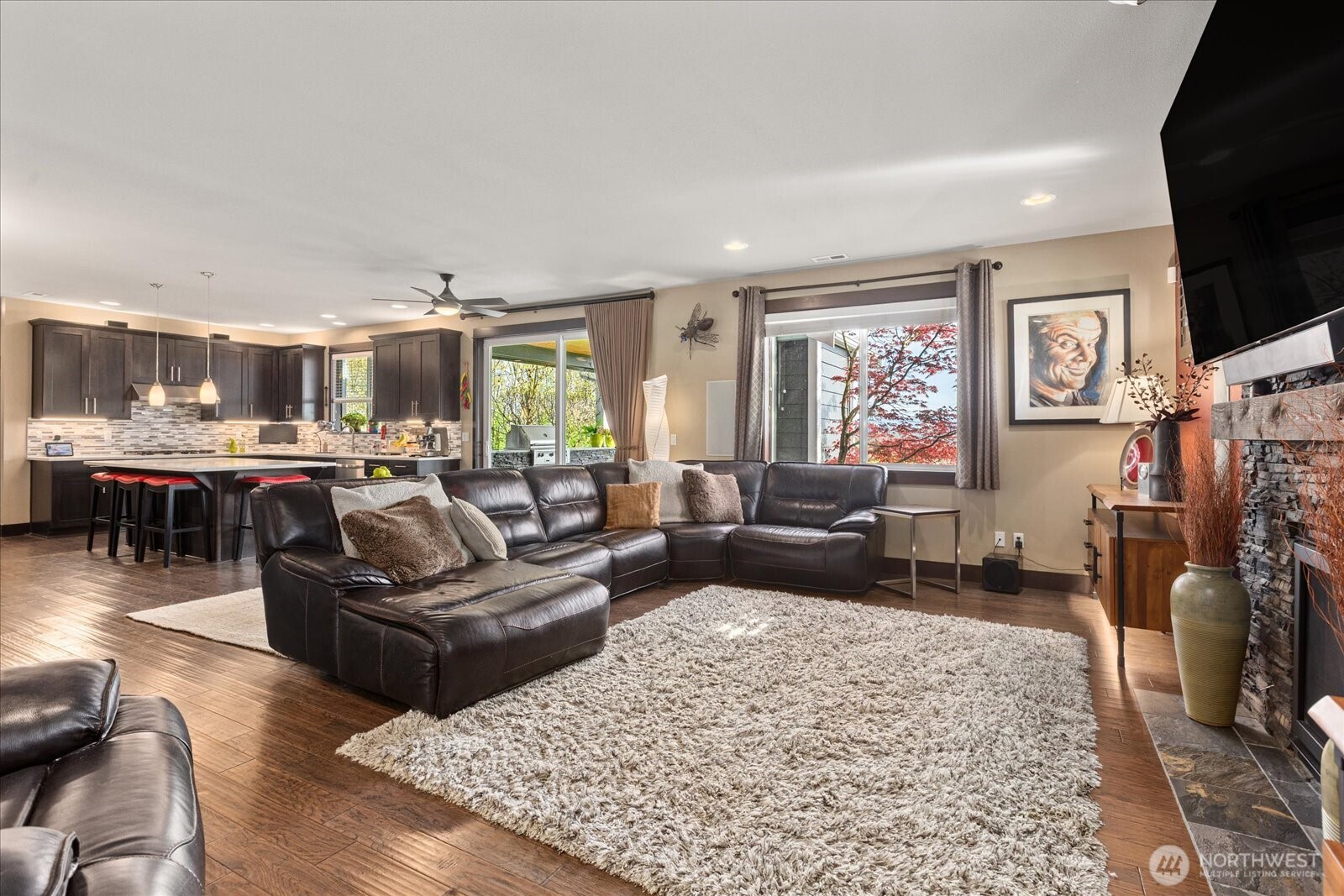 11733 Seattle Hill Road Property Photo 8