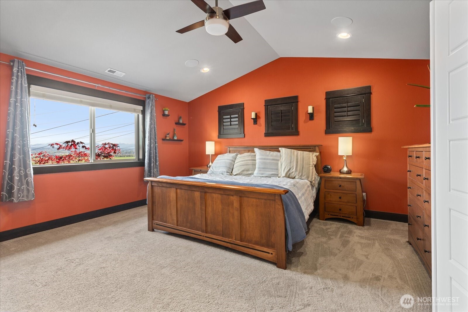 11733 Seattle Hill Road Property Photo 18