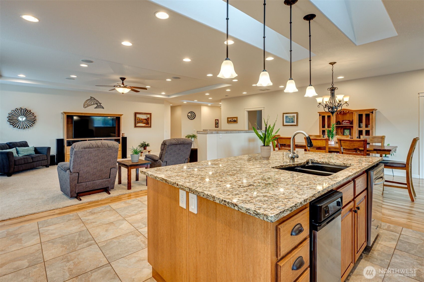 805 Insel Road Property Photo 8