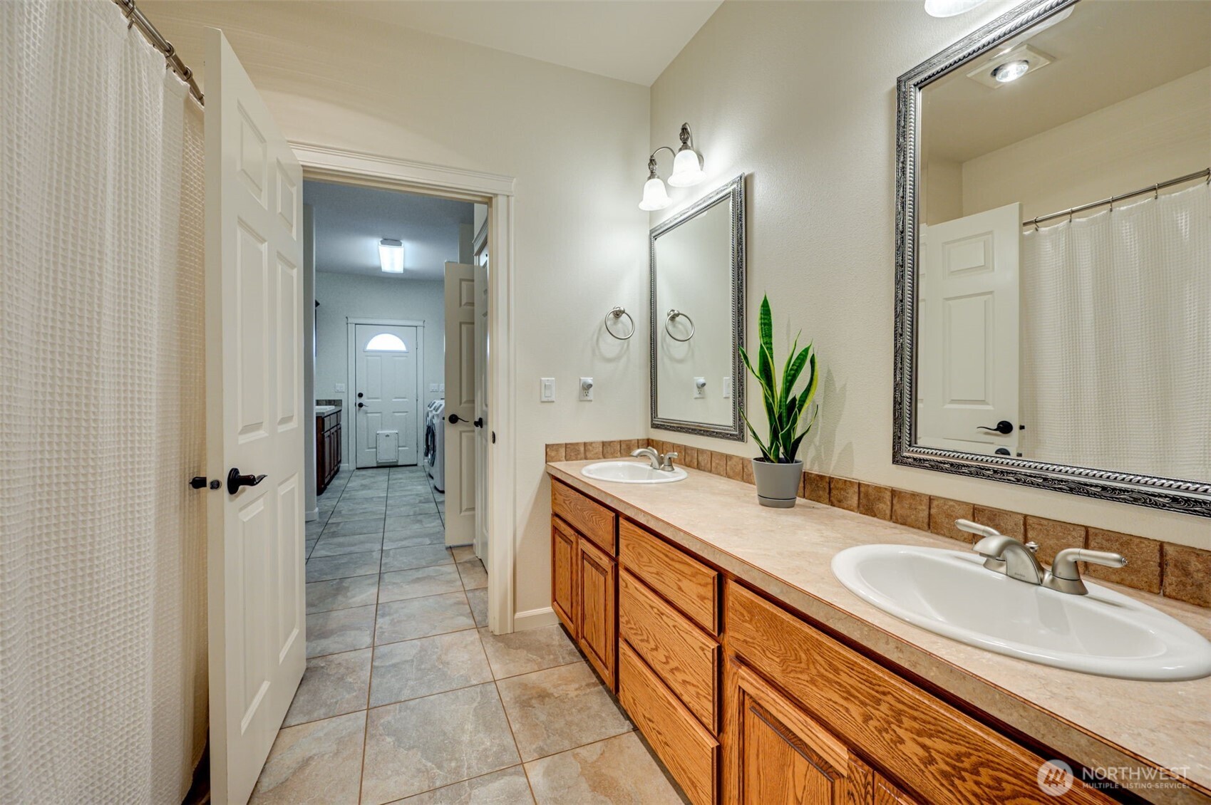 805 Insel Road Property Photo 17