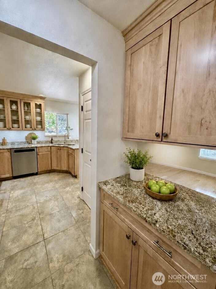 15944 Ne Lemolo Shore Drive Property Photo 8