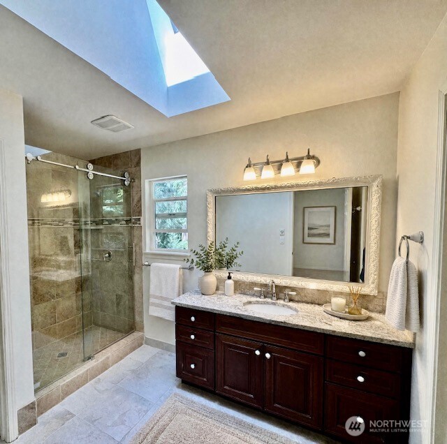 15944 Ne Lemolo Shore Drive Property Photo 15