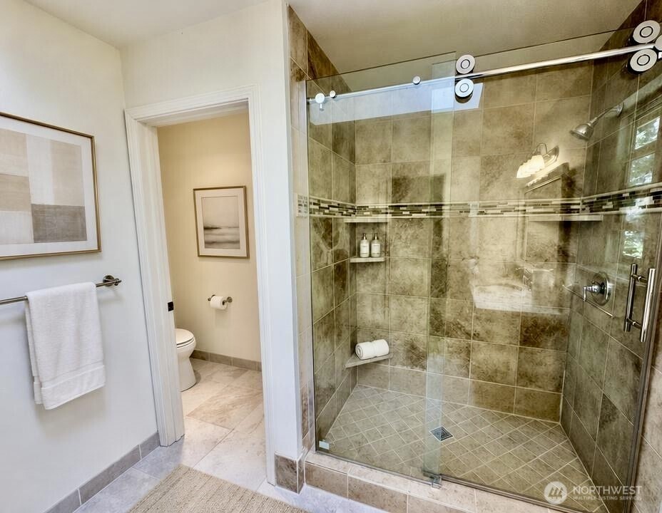 15944 Ne Lemolo Shore Drive Property Photo 16