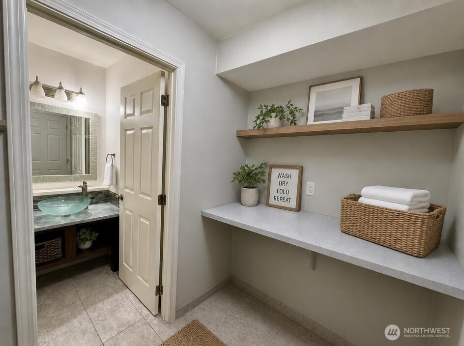 15944 Ne Lemolo Shore Drive Property Photo 21