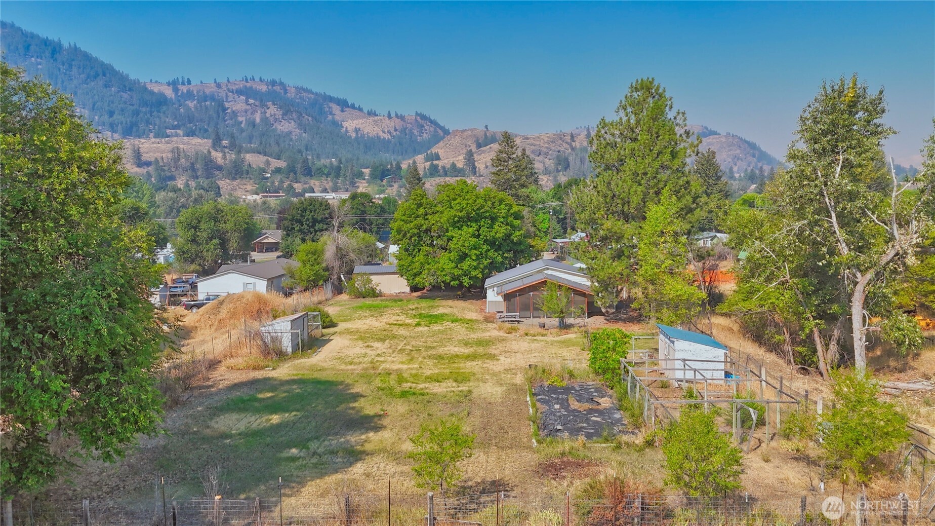 1211 Hughes Lane Property Photo 1